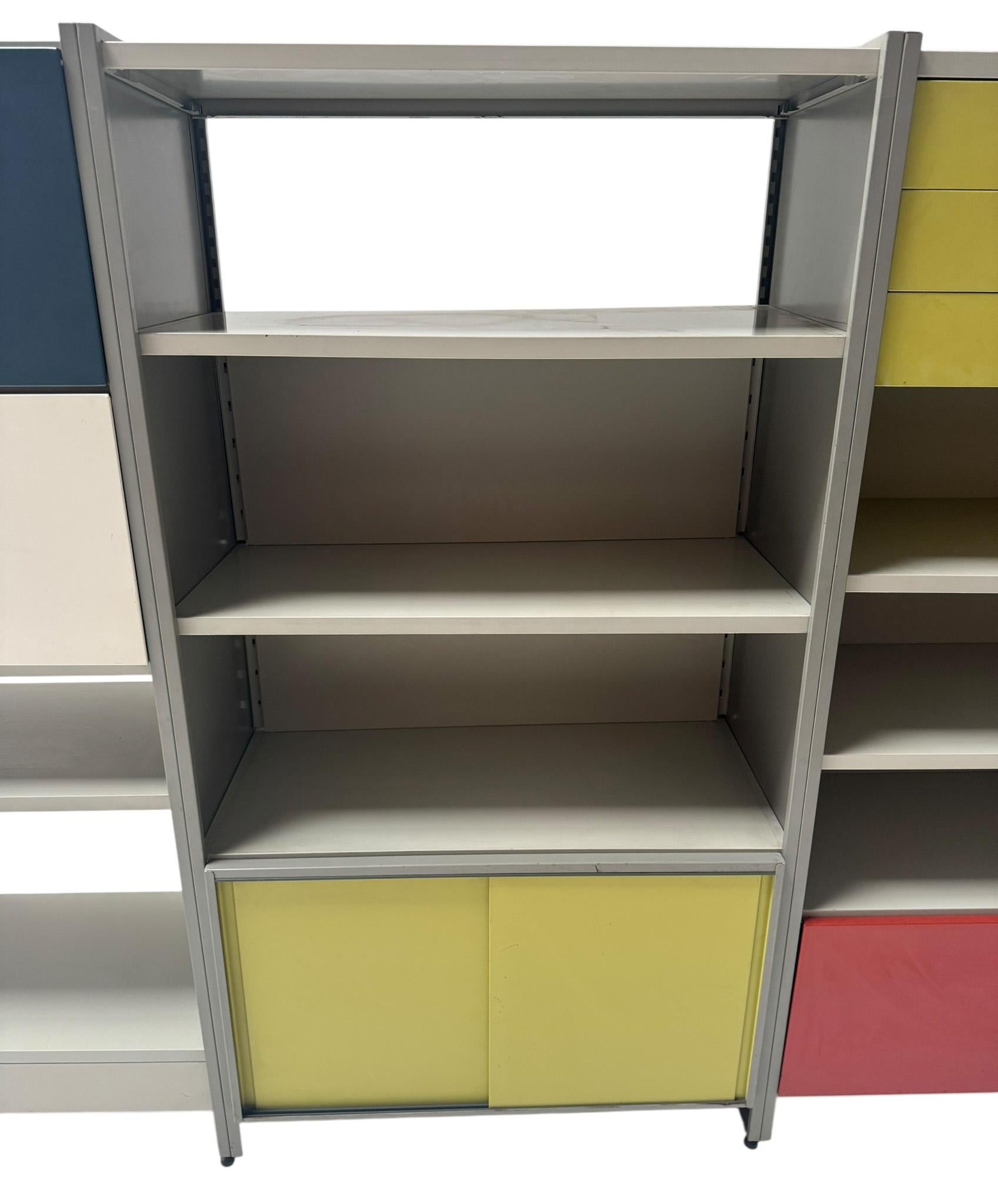Mid-Century Modern Mehrfarbige 5600 Modulare Schrankwand von Cordemeyer für Gispen im Angebot 9