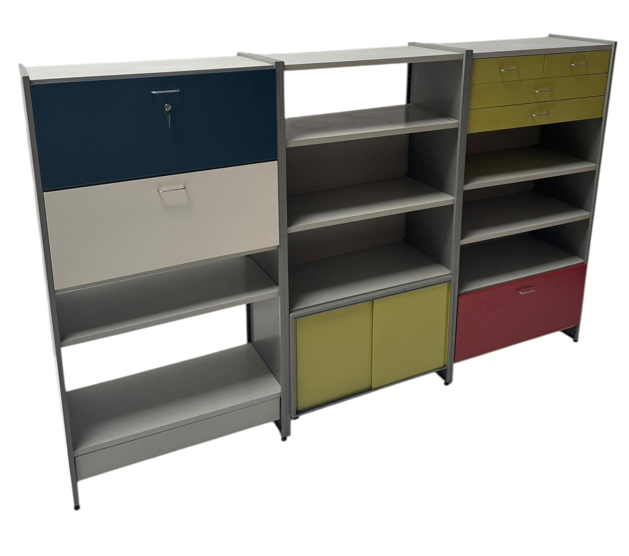 Mid-Century Modern Mehrfarbige 5600 Modulare Schrankwand von Cordemeyer für Gispen (Moderne der Mitte des Jahrhunderts) im Angebot