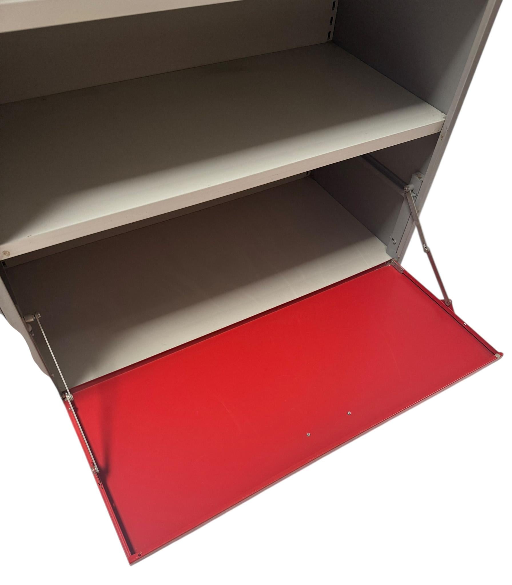 Mid-Century Modern Mehrfarbige 5600 Modulare Schrankwand von Cordemeyer für Gispen (Mitte des 20. Jahrhunderts) im Angebot