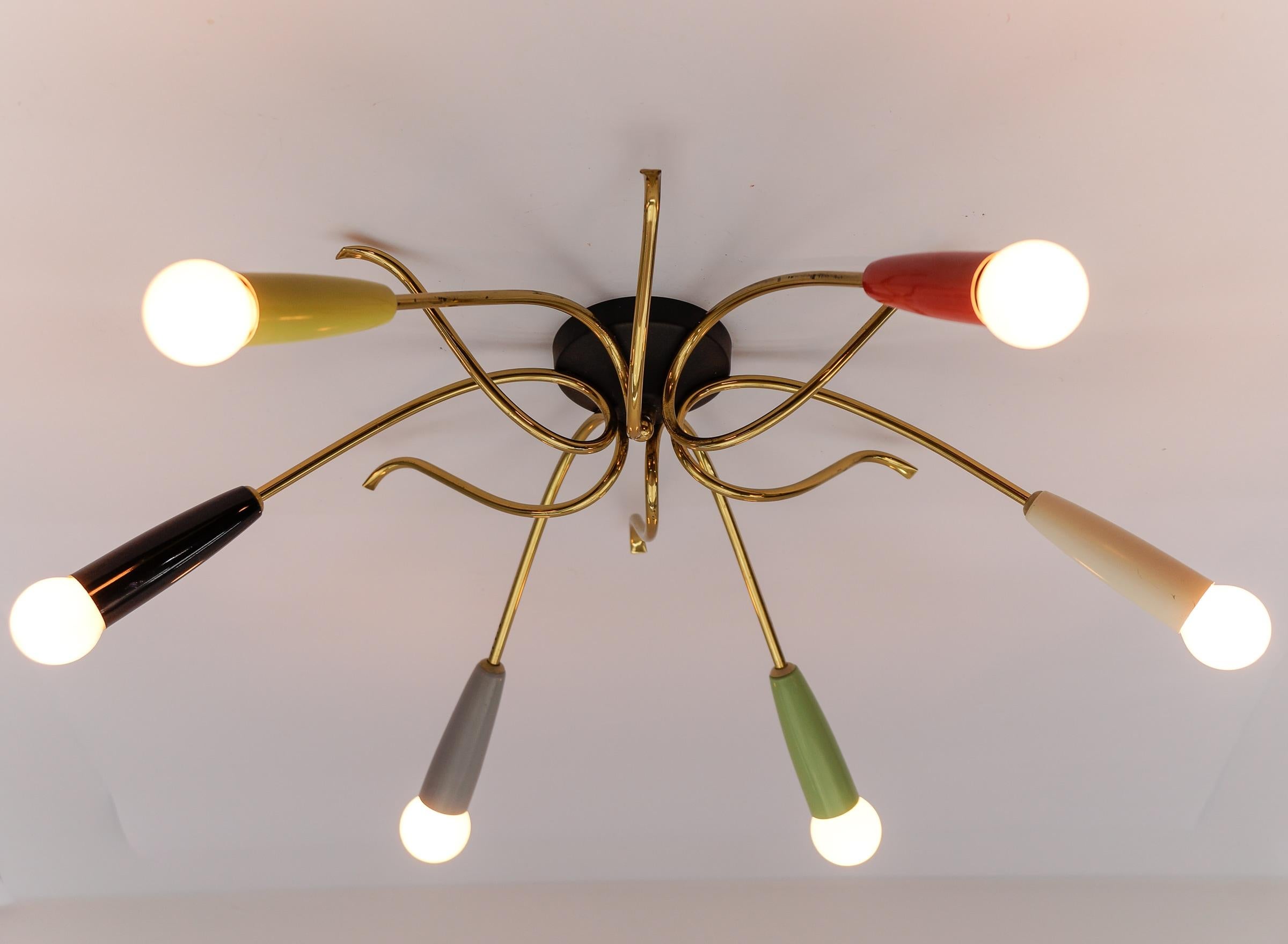 Lámpara sputnik de latón multicolor de 6 brazos, Moderna de mediados de siglo, años 50 en venta 1