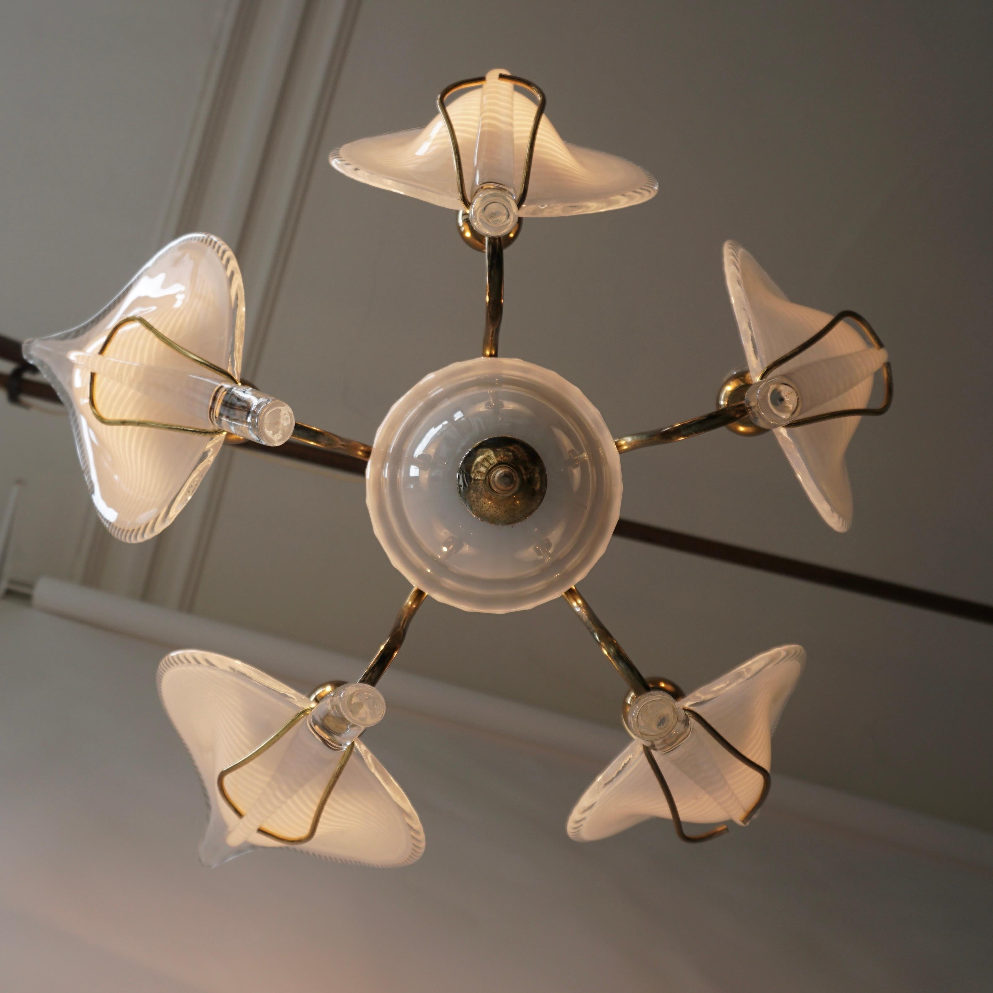 20th Century Mid-Century Modern Murano 5 Leaf Chandelier by Franco Luce For Sale