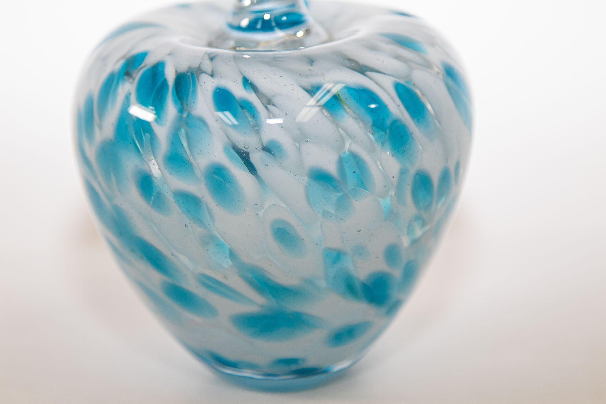 20th Century Mid-Century Modern Murano Art Glass Blue and Clear Apple Sculpture Paperweight For Sale