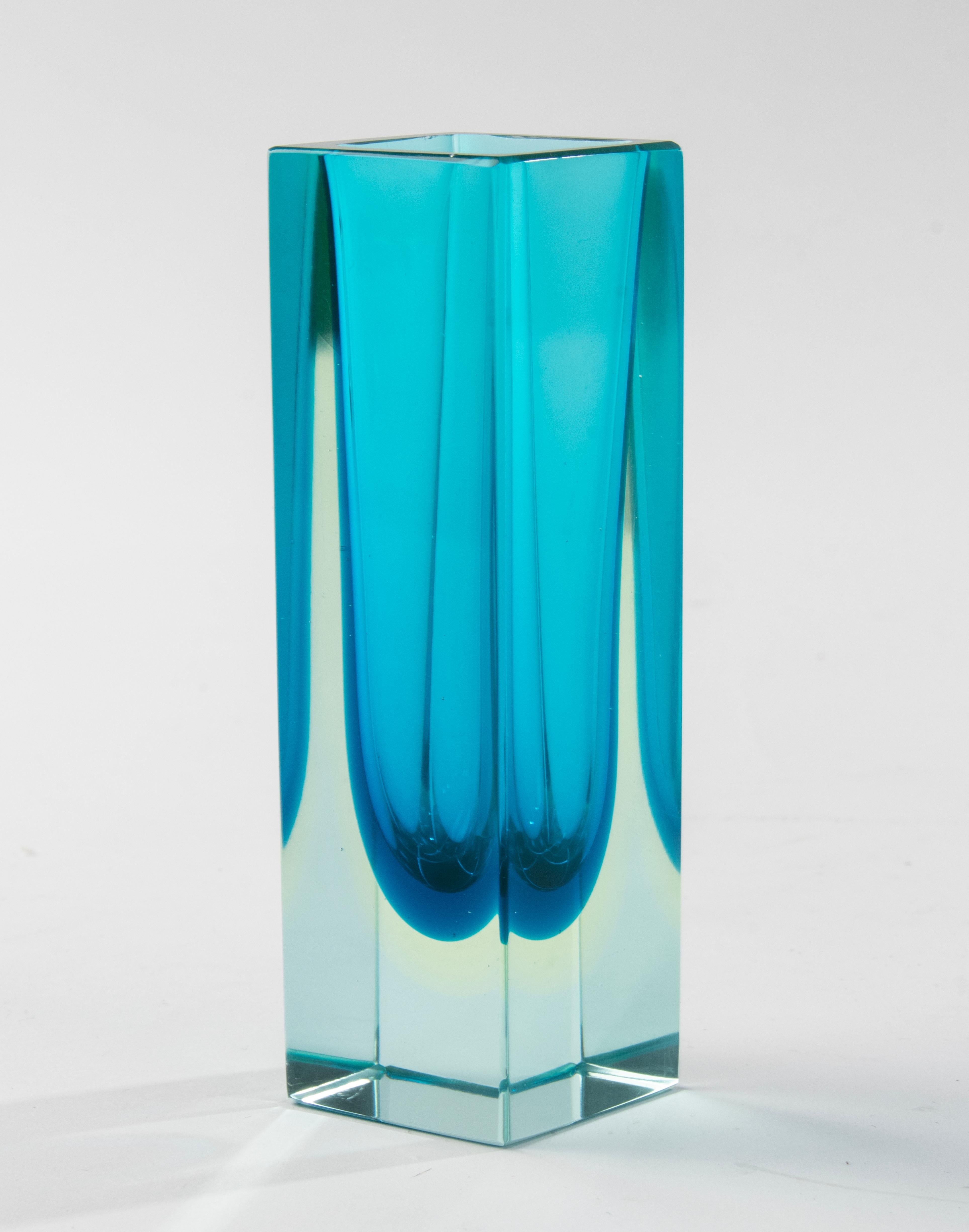 Vase d'art moderne de Murano du milieu du siècle dernier - Sommerso - Flavio Poli en vente 2