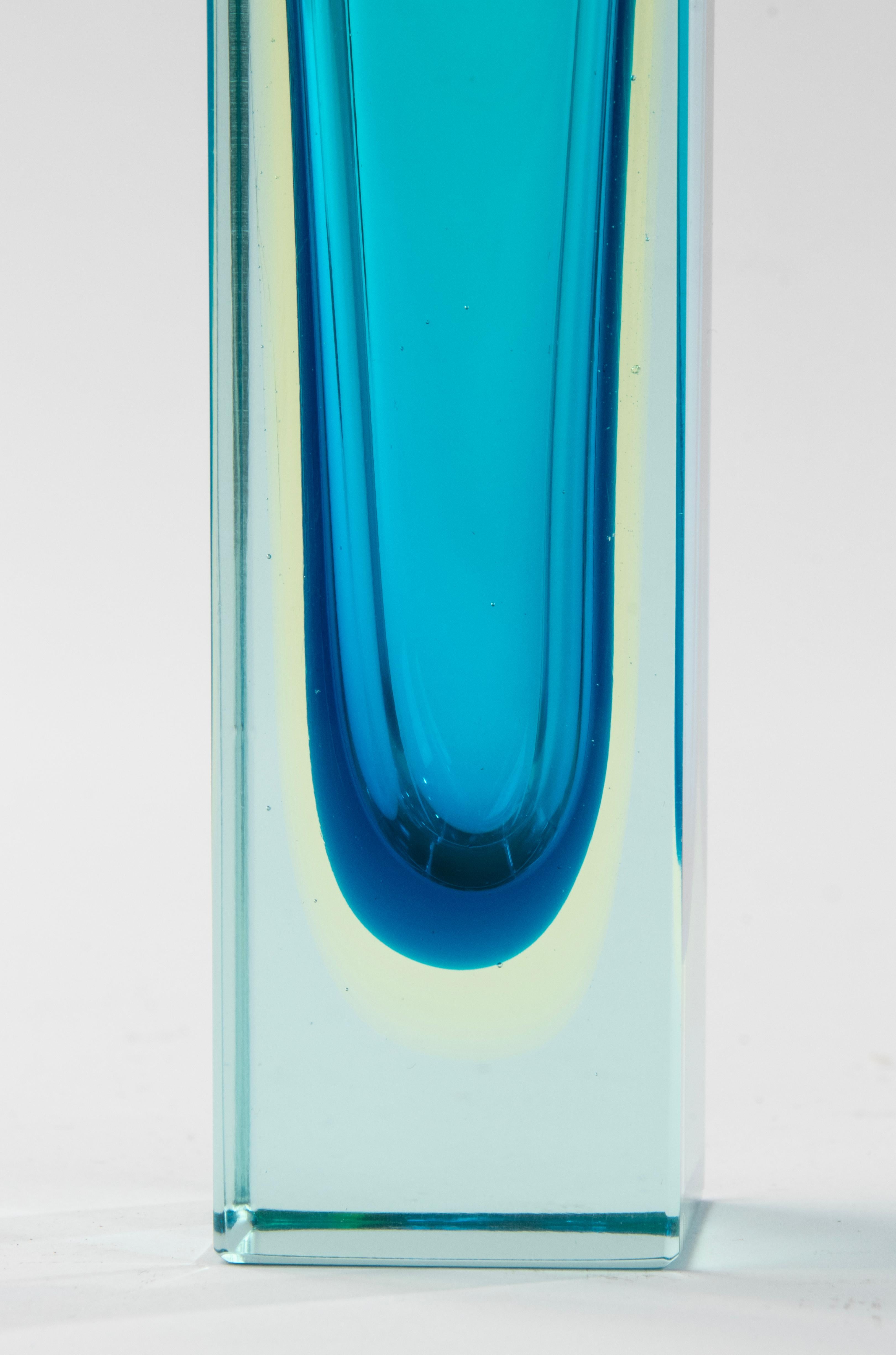 Mid-20th Century Mid-Century Modern Murano Art Glass Vase - Sommerso - Flavio Poli For Sale