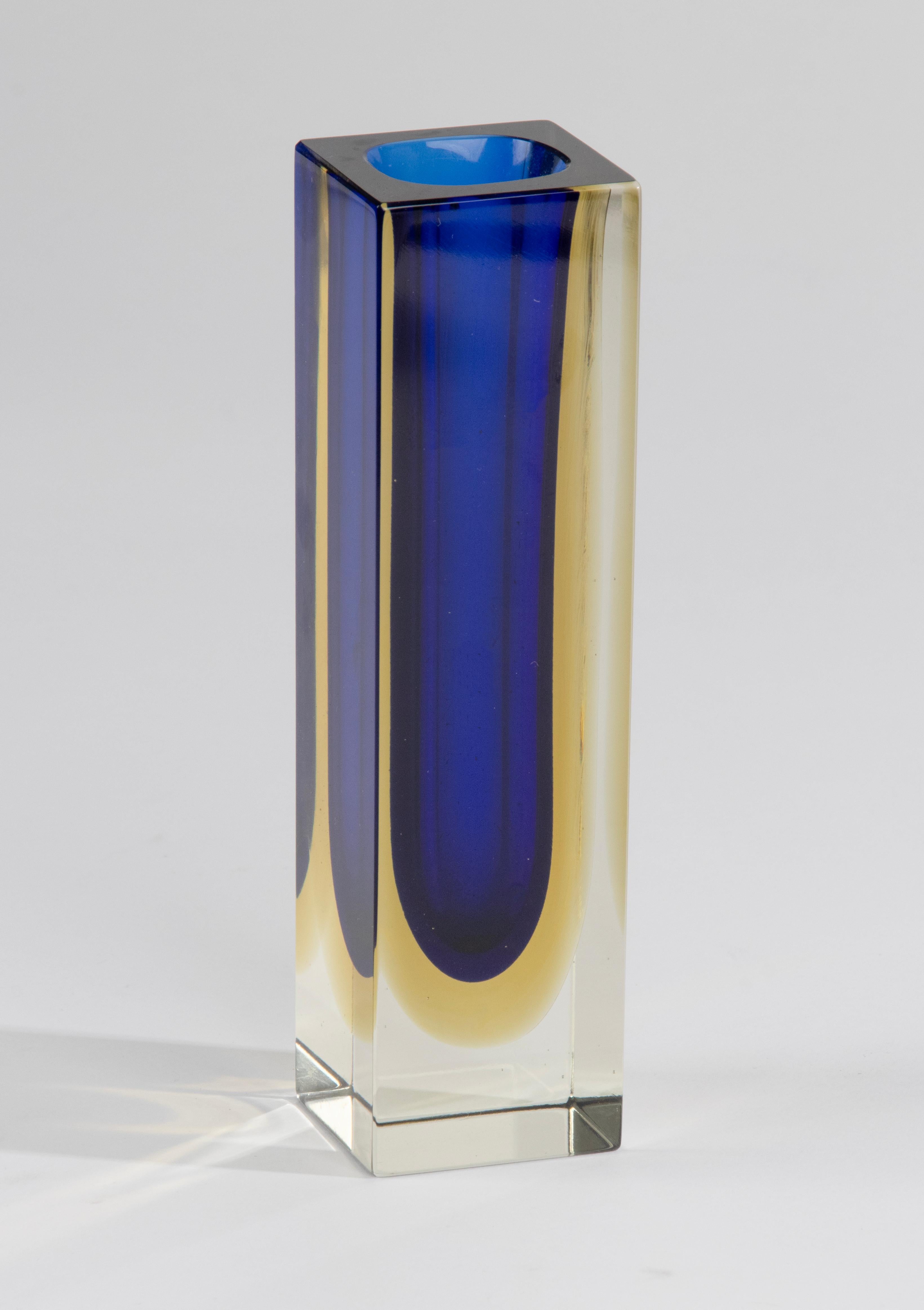 Moderne Murano-Kunstglasvase aus der Mitte des Jahrhunderts – Sommerso – Flavio Poli (Glaskunst) im Angebot