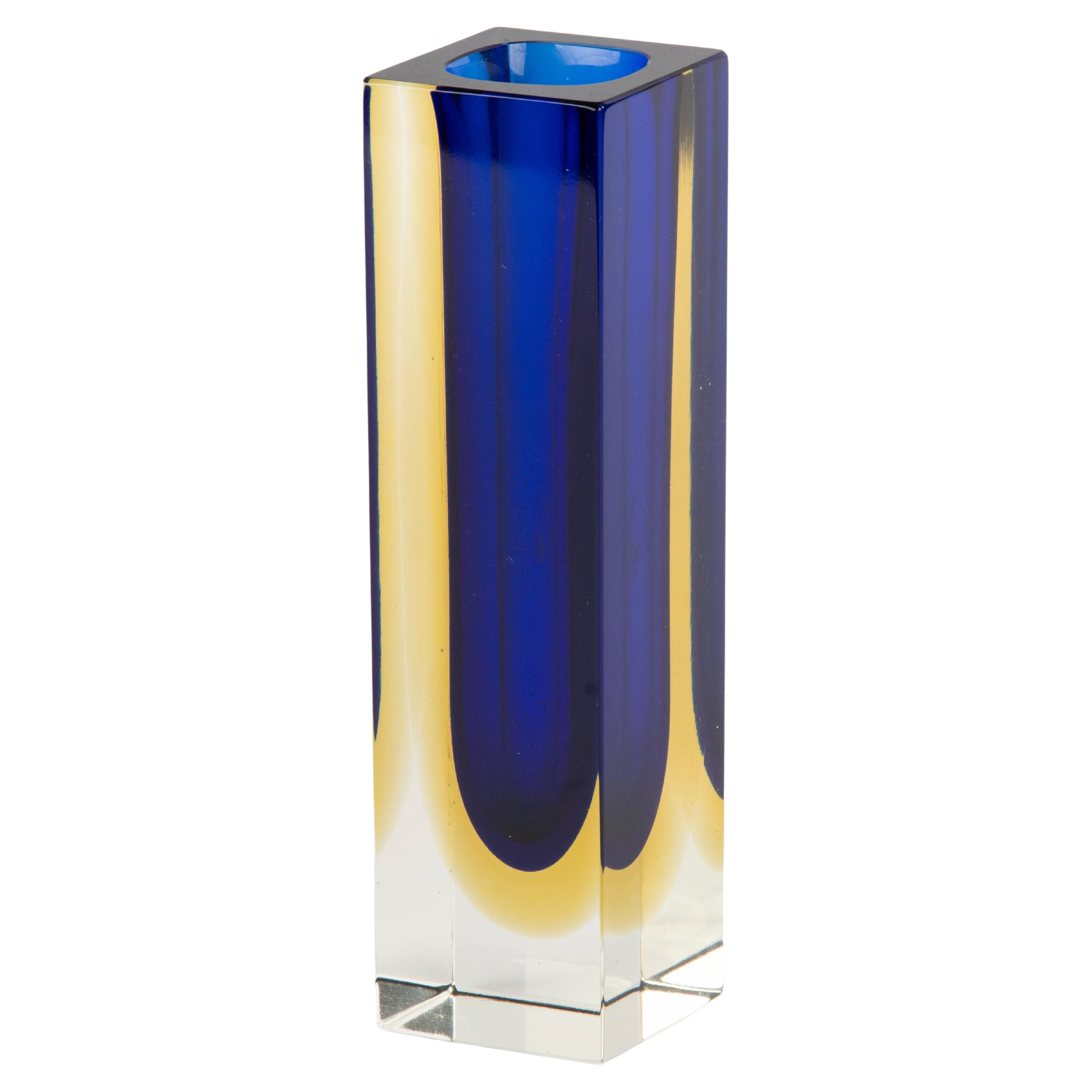 Mid-Century Modern Murano Art Glass Vase - Sommerso - Flavio Poli For Sale