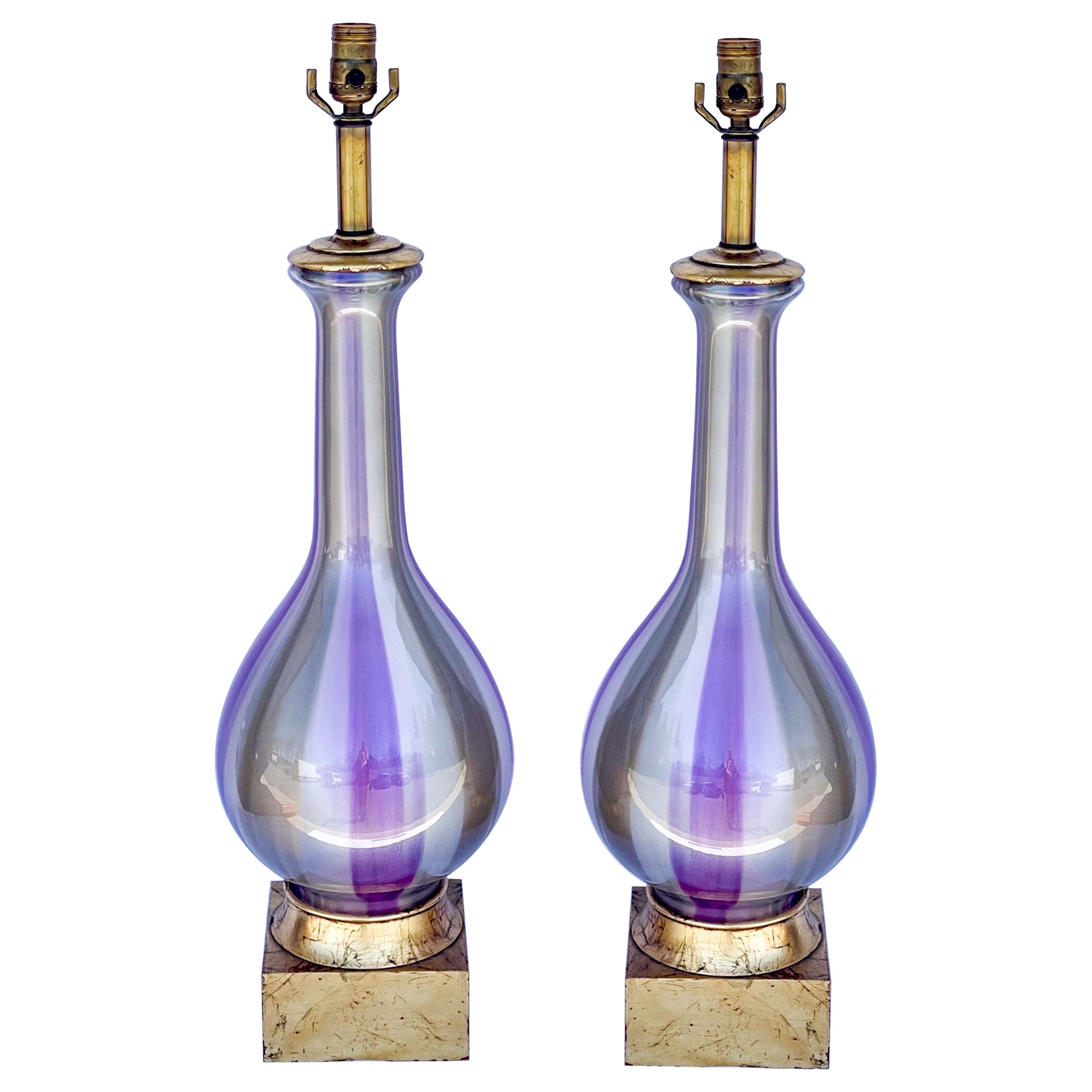 Lámparas de sobremesa de cristal soplado de Murano modernas de mediados de siglo con base de madera dorada, Pareja