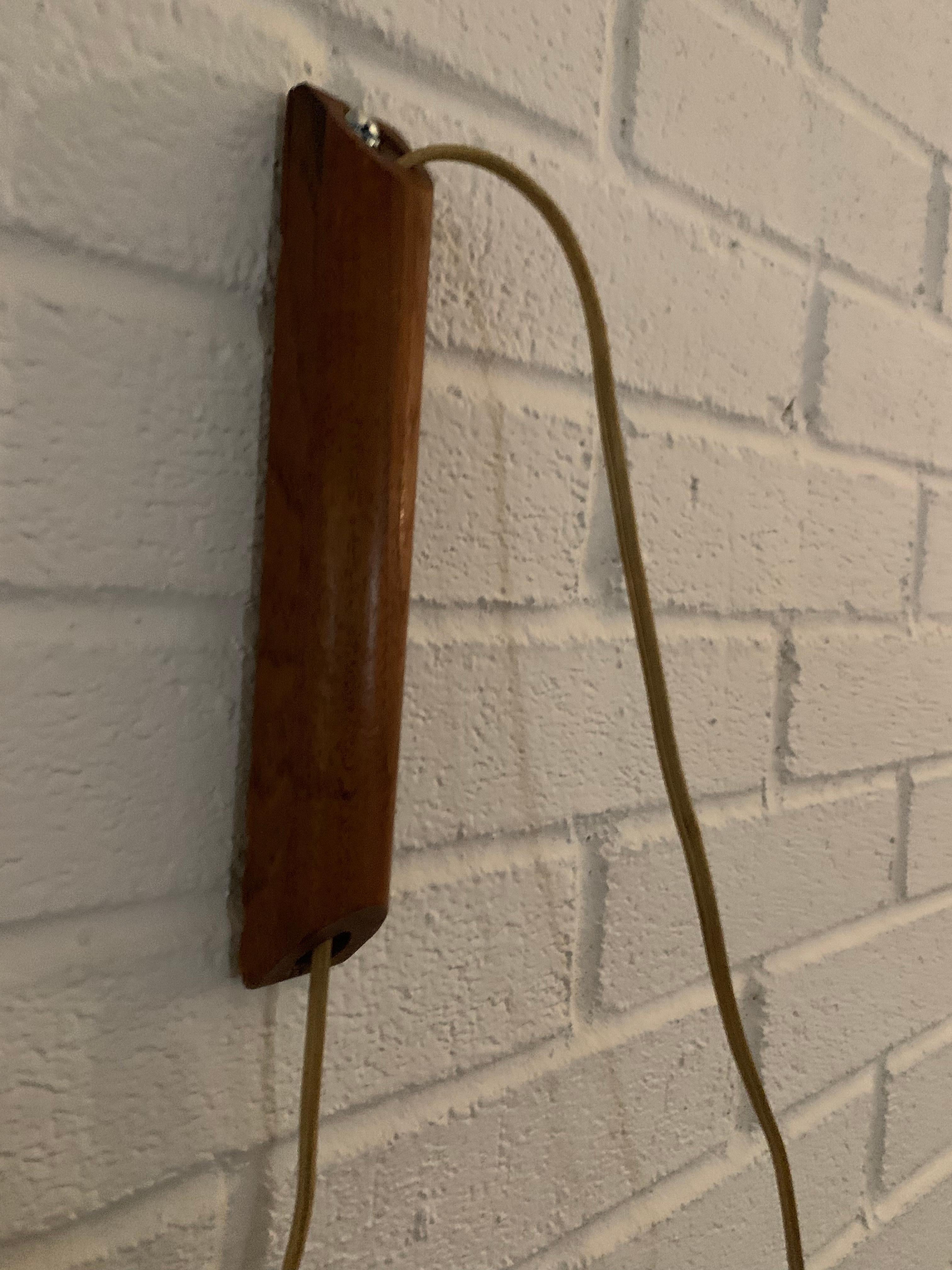 Mid-Century Modern Murano Caged Glass Wall Light, Sconce, Reading Lamp, 1960s In Fair Condition In Brooklyn, NY