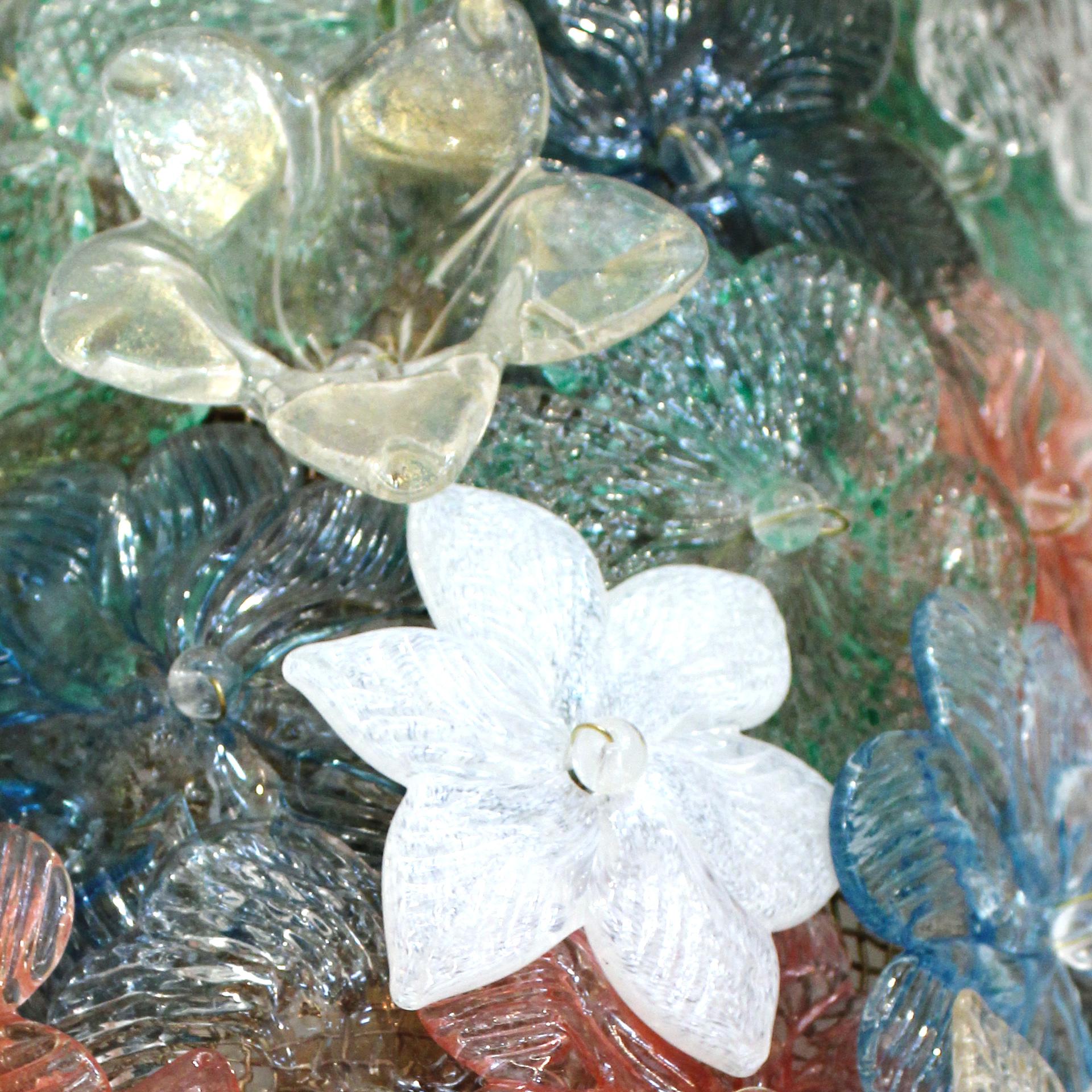 Apliques italianos de cristal de Murano de mediados de siglo con motivos florales Italiano en venta