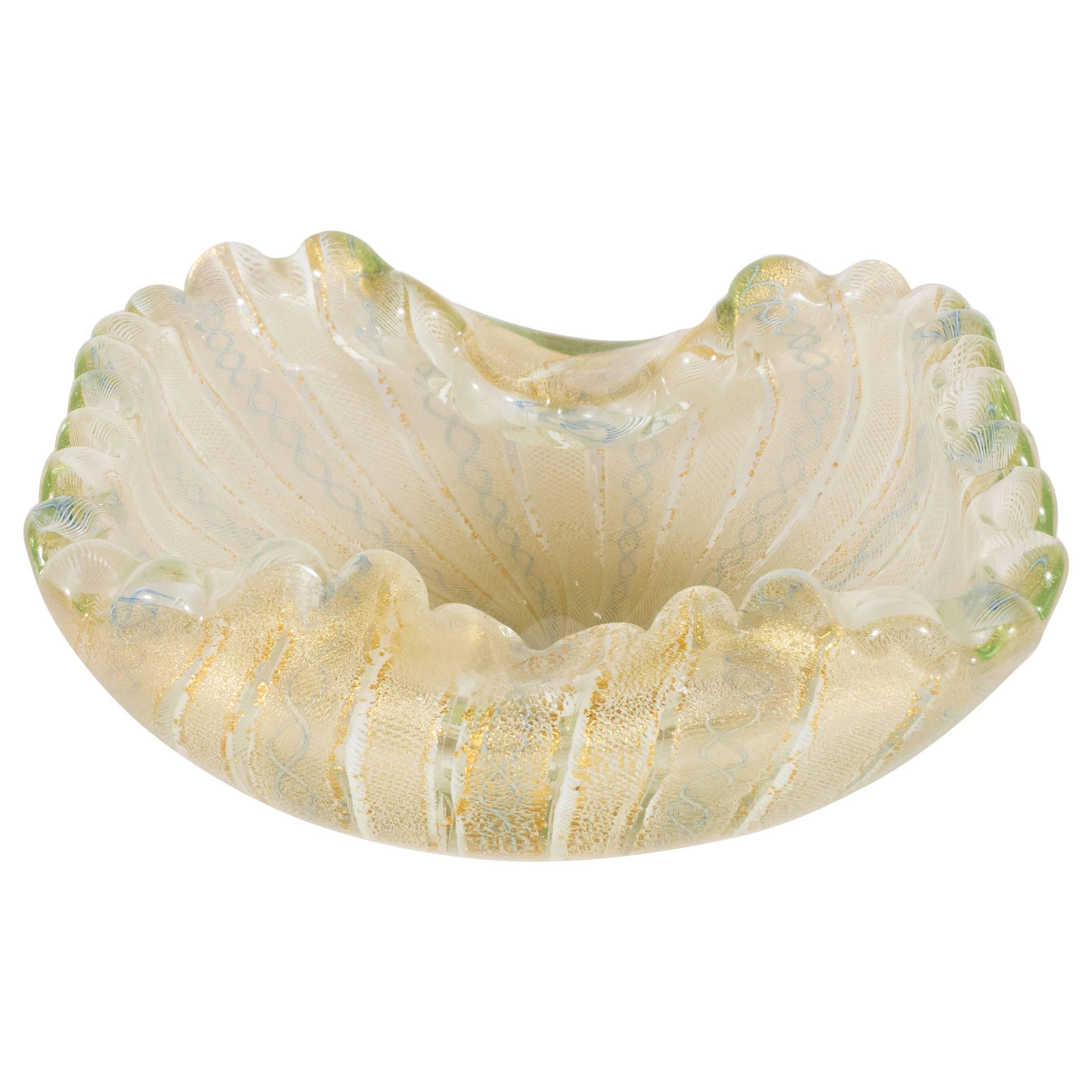 Mid-Century Modern Murano Filigrana Decorative Bowl with 24-Karat Gold Flecks