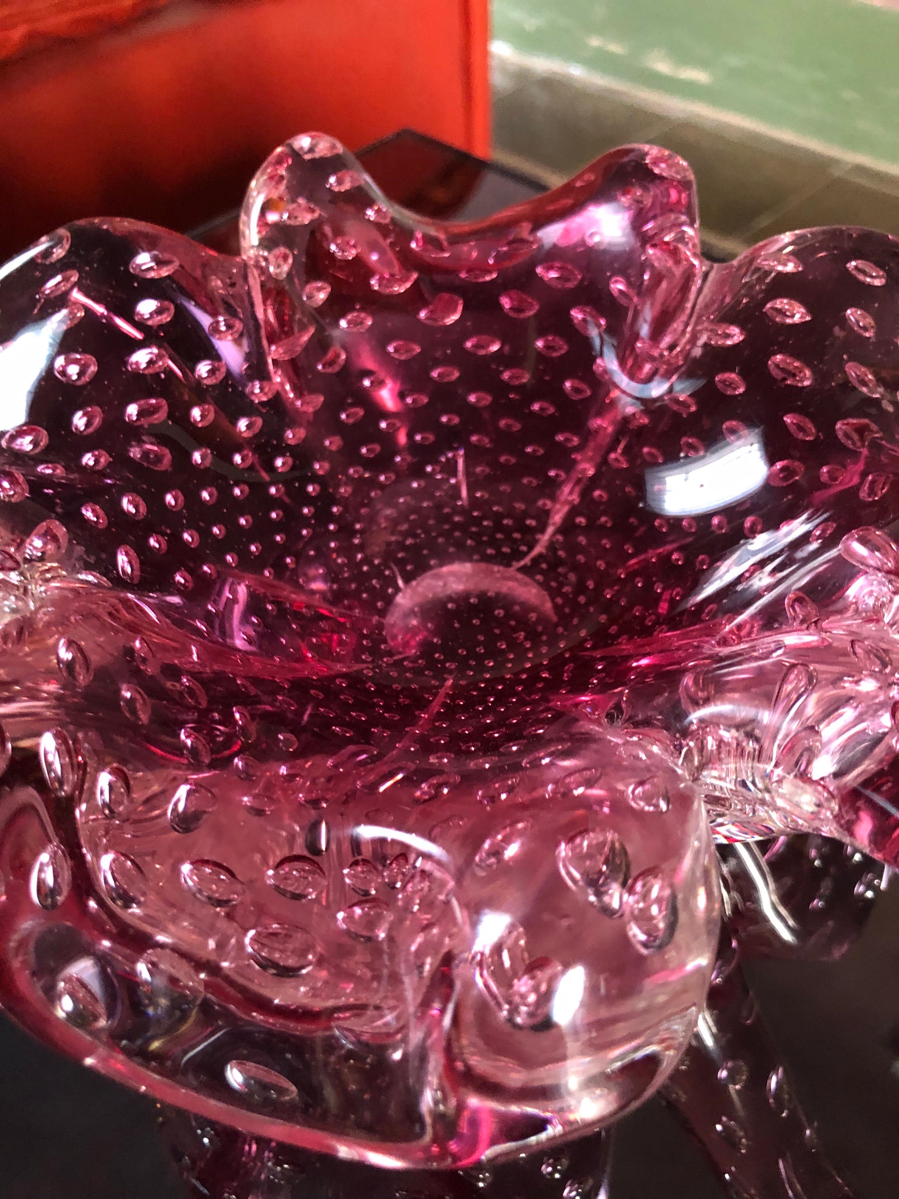 Cenicero de cristal de Murano moderno de mediados de siglo en vidrio rosa Italia Años 60 Cristal de Murano en venta