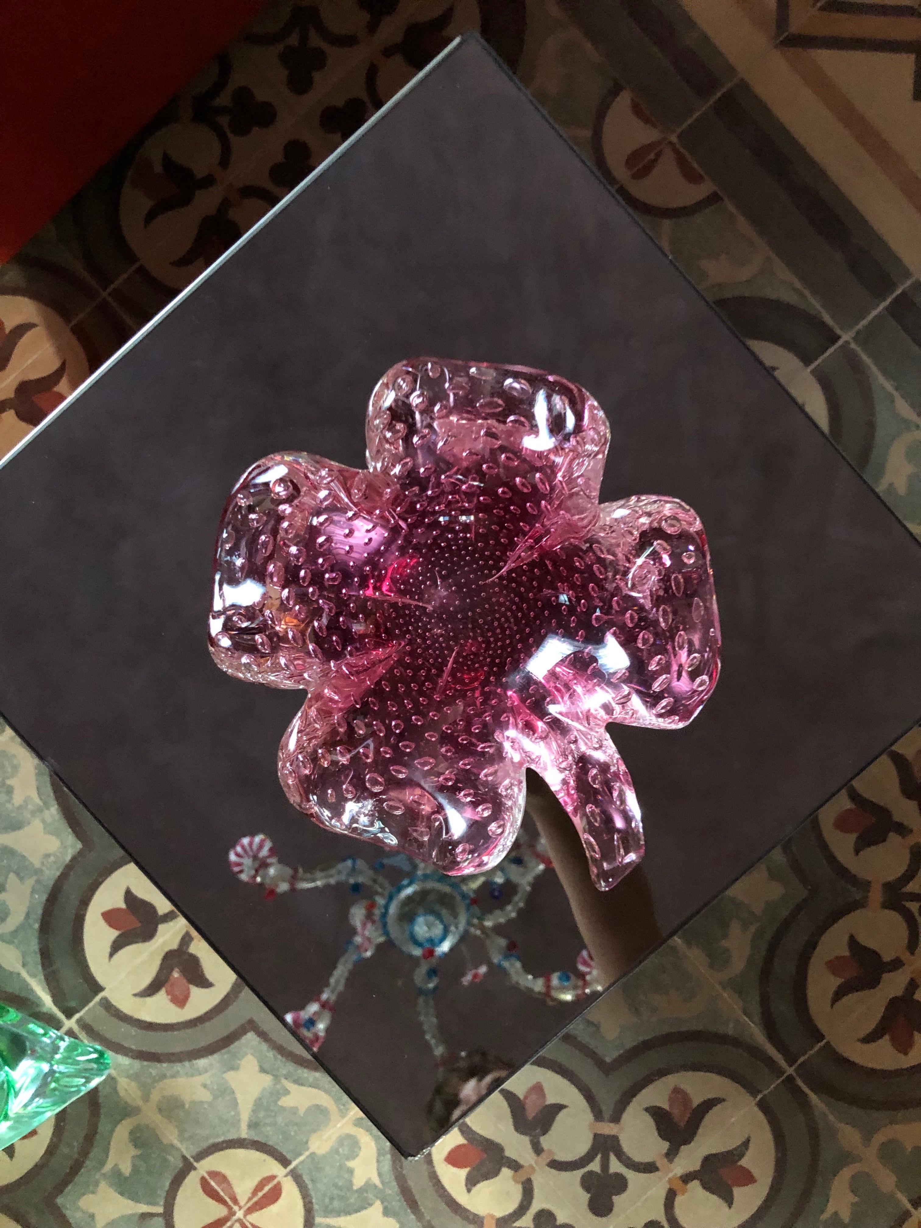 Cenicero de cristal de Murano moderno de mediados de siglo en vidrio rosa Italia Años 60 en venta 1