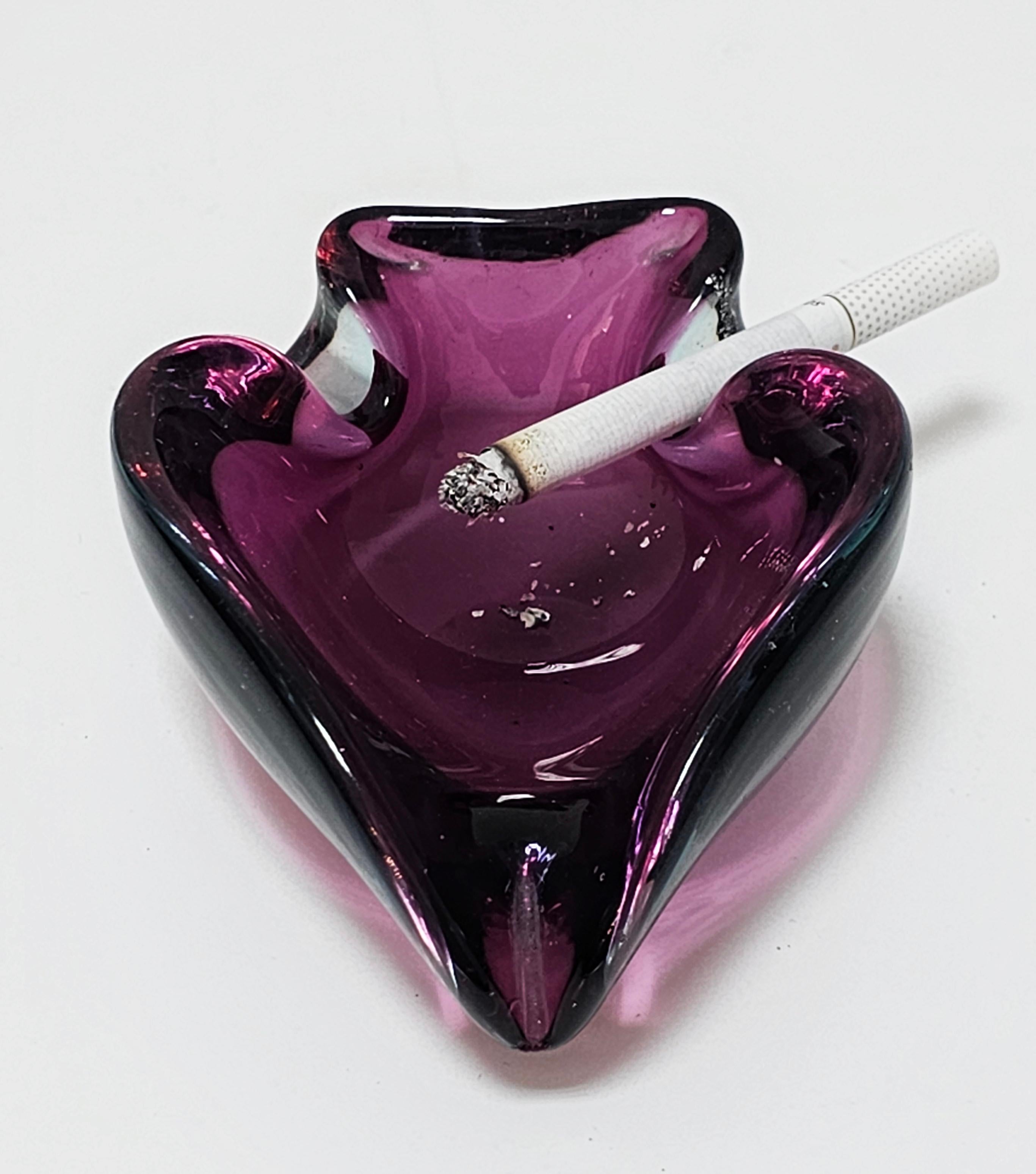 Mid-Century Modern Mid Century Modern Murano Glass Ashtray in Purple Glass, Italy 1960s For Sale