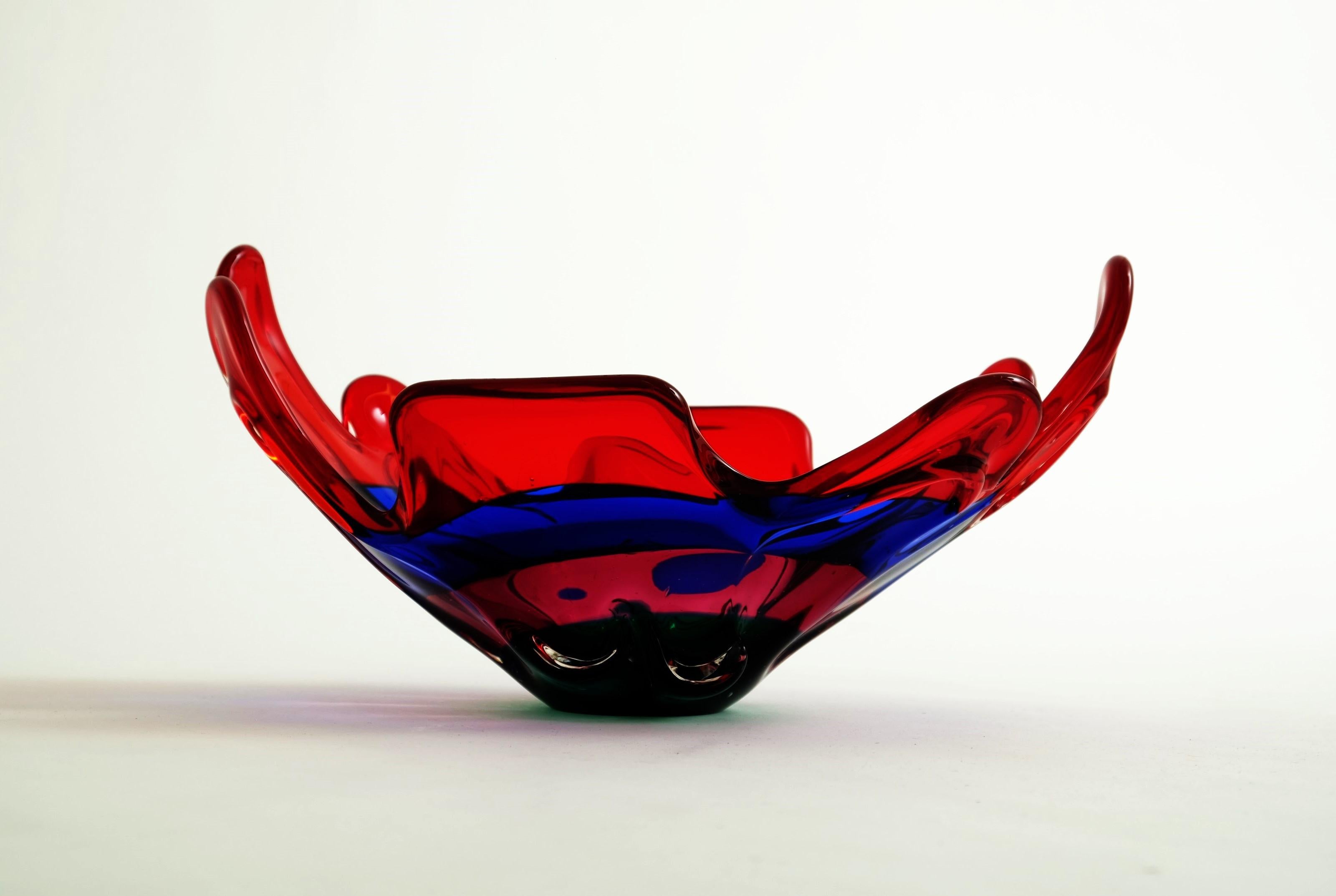 Coupe en verre de Murano moderne du milieu du siècle, attribuée à Fulvio Bianconi, Italie, années 1950 en vente 7
