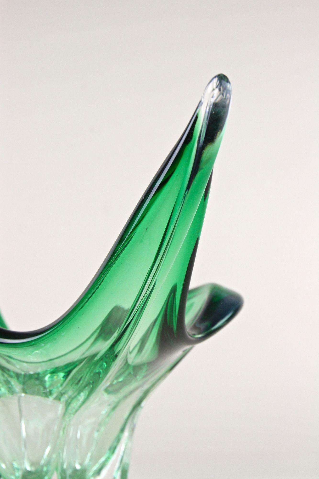 Bol en verre de Murano moderne du milieu du siècle dernier, tons verts/ transparents - Italie vers 1960 en vente 4