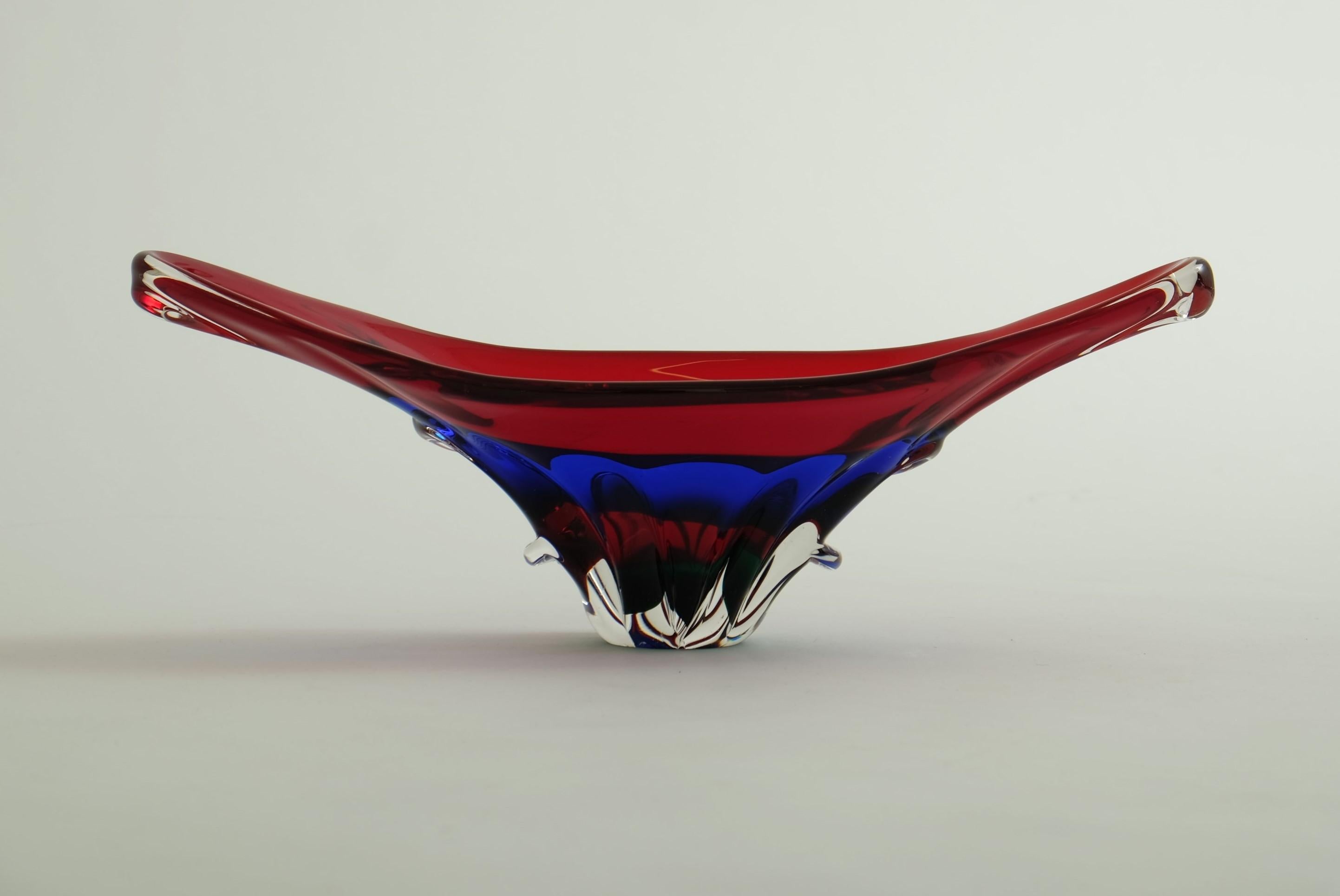 Mid Century Modern Murano Glass Bowl Attributed To Fulvio Bianconi, Italy 1950s For Sale 6