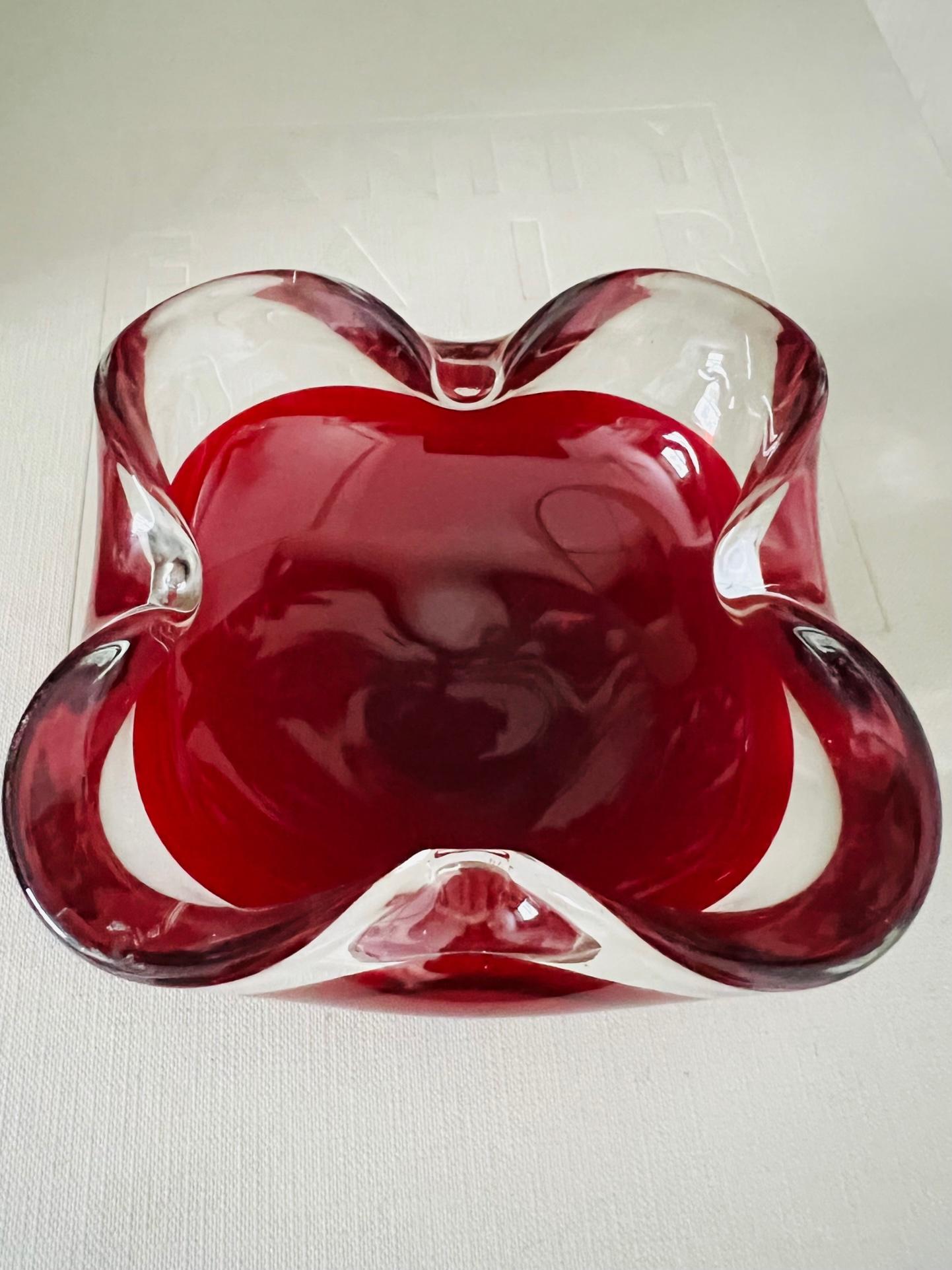 Mid-Century Modern Murano Glass Bowl or Ashtray in Red, Italy, c. 1960's 3