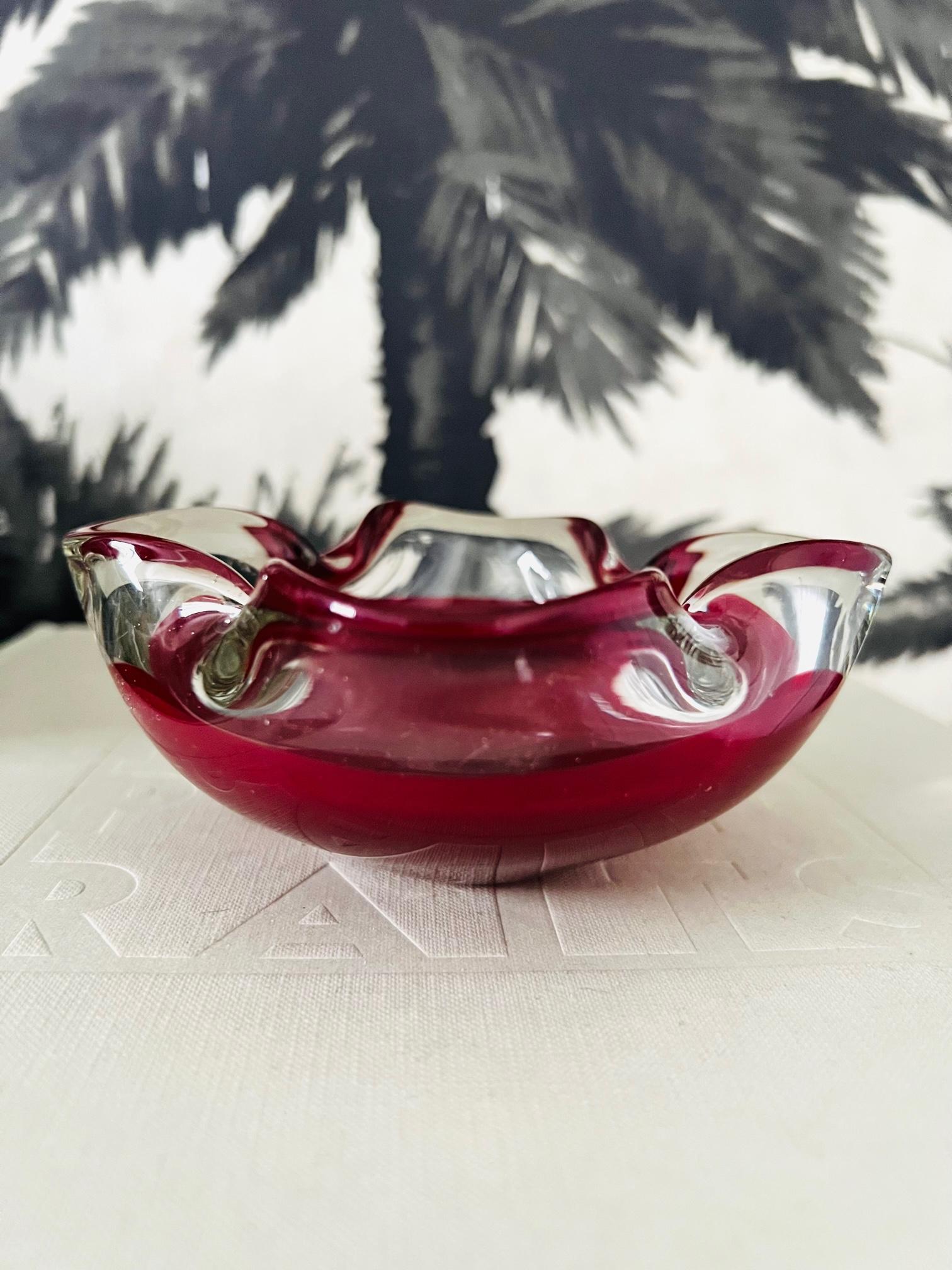 Mid-Century Modern Murano Glass Bowl or Ashtray in Red, Italy, c. 1960's 5