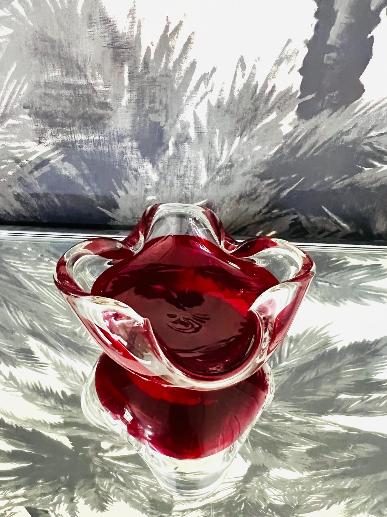 Mid-Century Modern Murano Glass Bowl or Ashtray in Red, Italy, c. 1960's 1