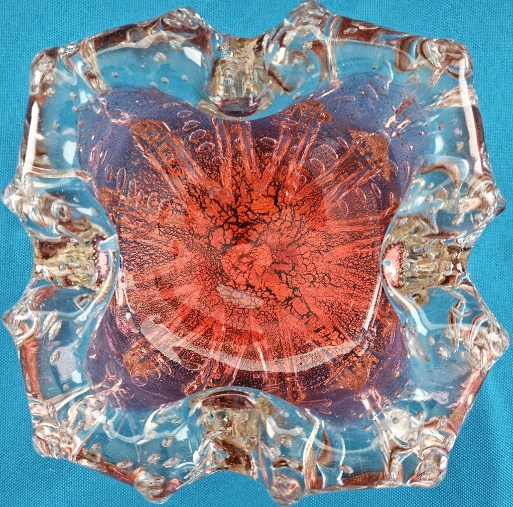 20th Century Murano Glass Bowl w/Gold Leaf & Bullicante, Barovier & Toso For Sale