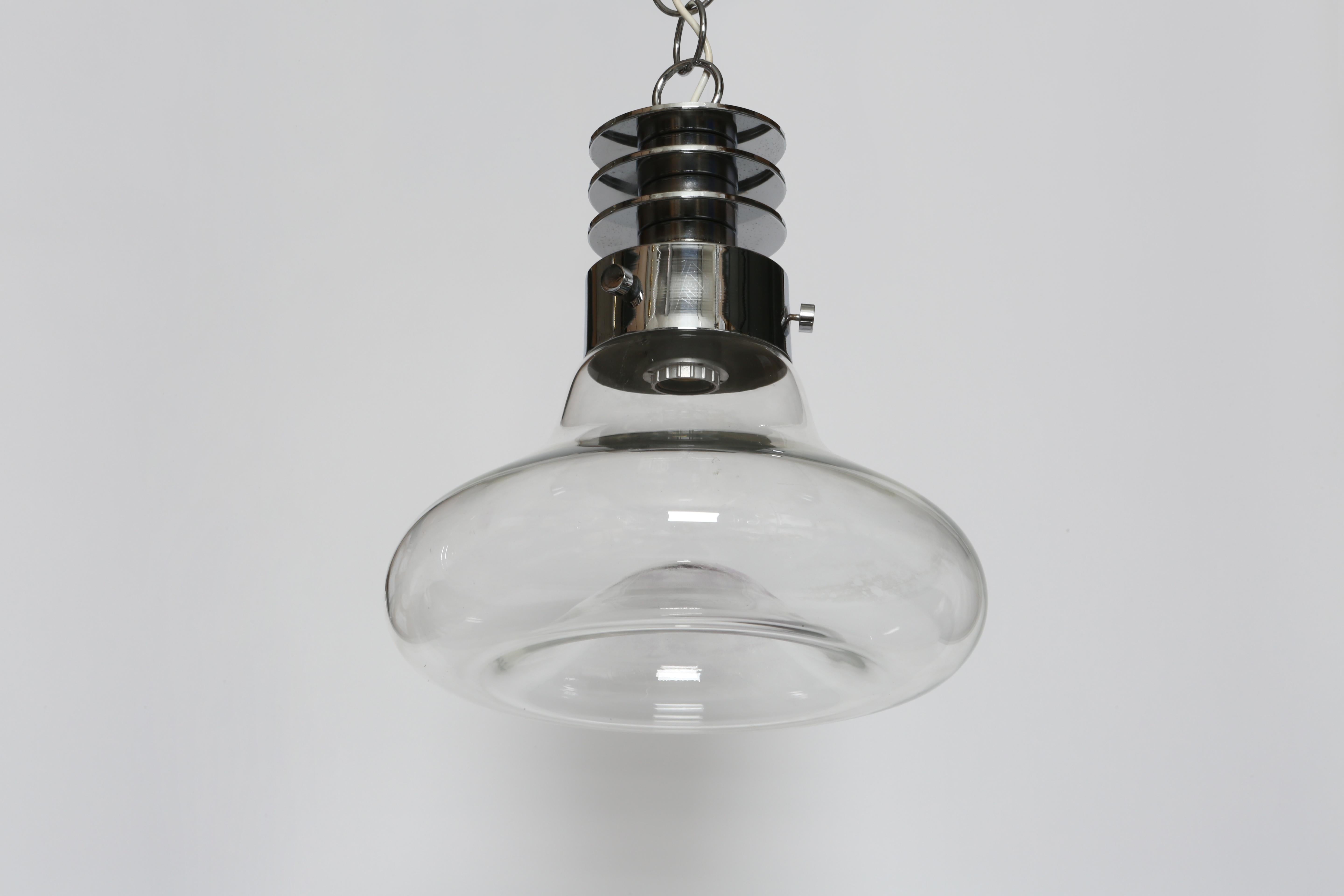 Italiano Ciondolo da soffitto in vetro di Murano della metà del secolo scorso, Italia circa 1960 in vendita