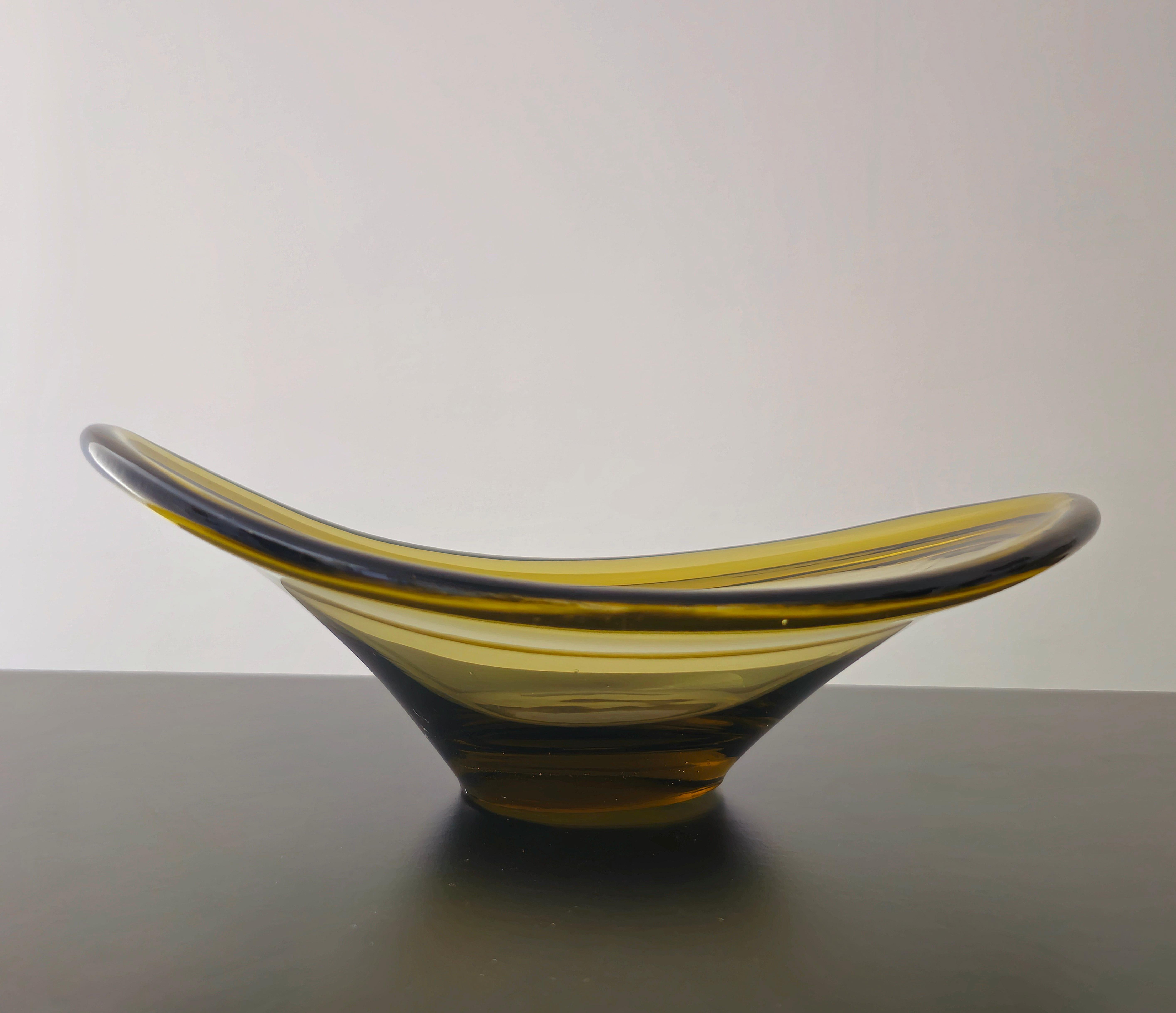 Centre de table en verre de Murano moderne du milieu du siècle dernier Design italien des années 1970 Style Poli en vente 1