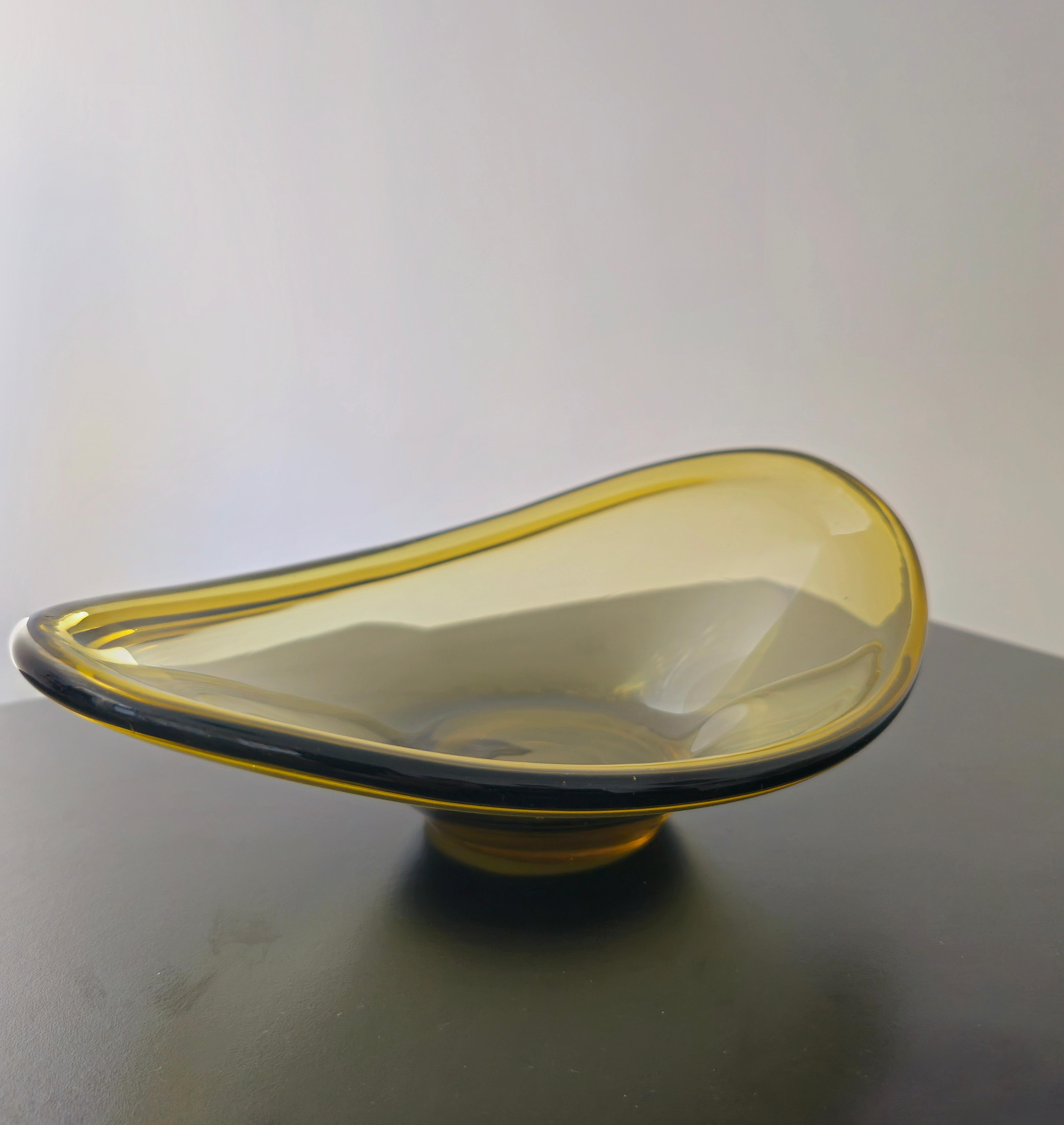 Centre de table en verre de Murano moderne du milieu du siècle dernier Design italien des années 1970 Style Poli en vente 2