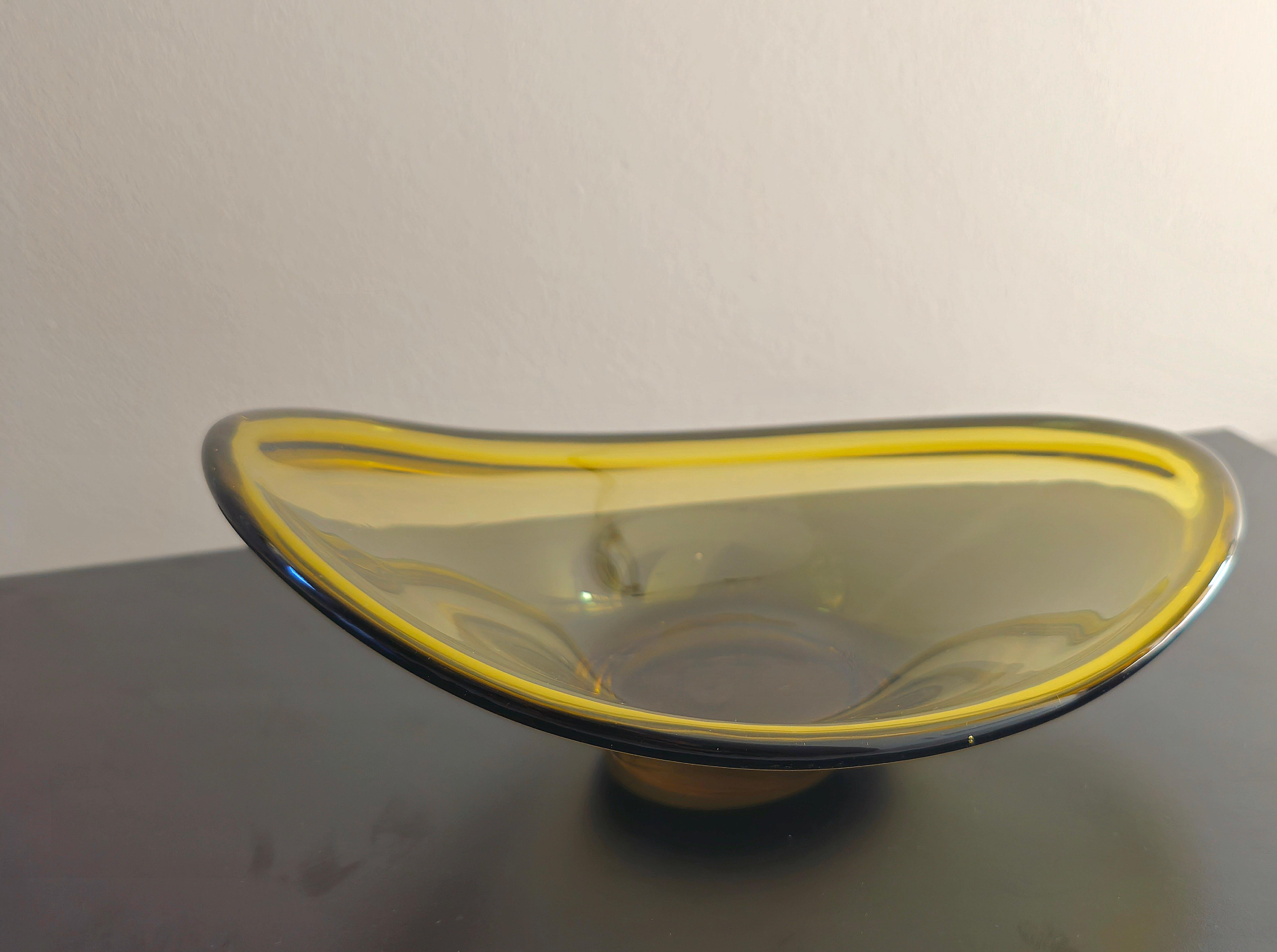 Centre de table en verre de Murano moderne du milieu du siècle dernier Design italien des années 1970 Style Poli en vente 3