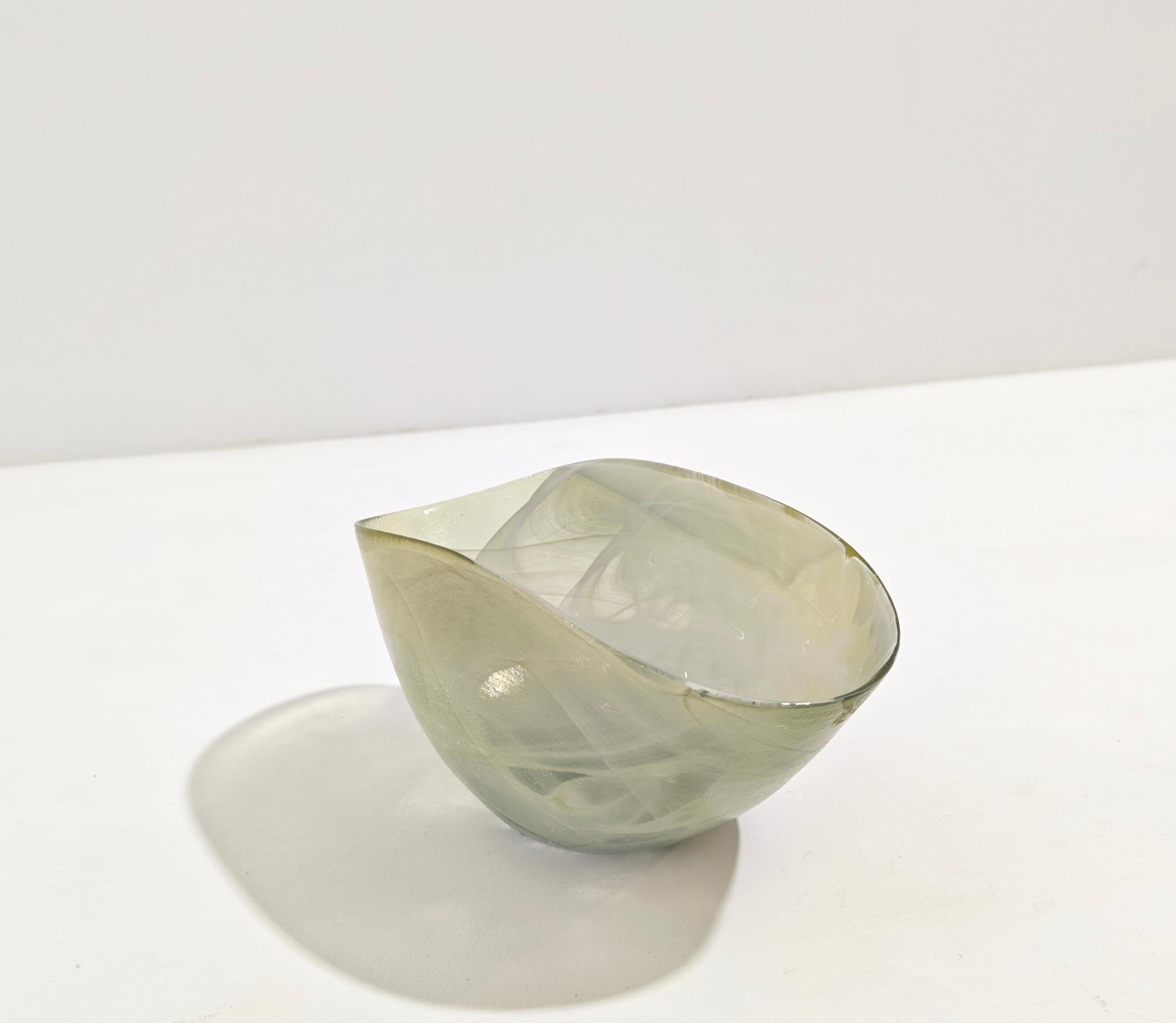Centrotavola in vetro di Murano di metà secolo moderno Design italiano anni '80 in vendita 3