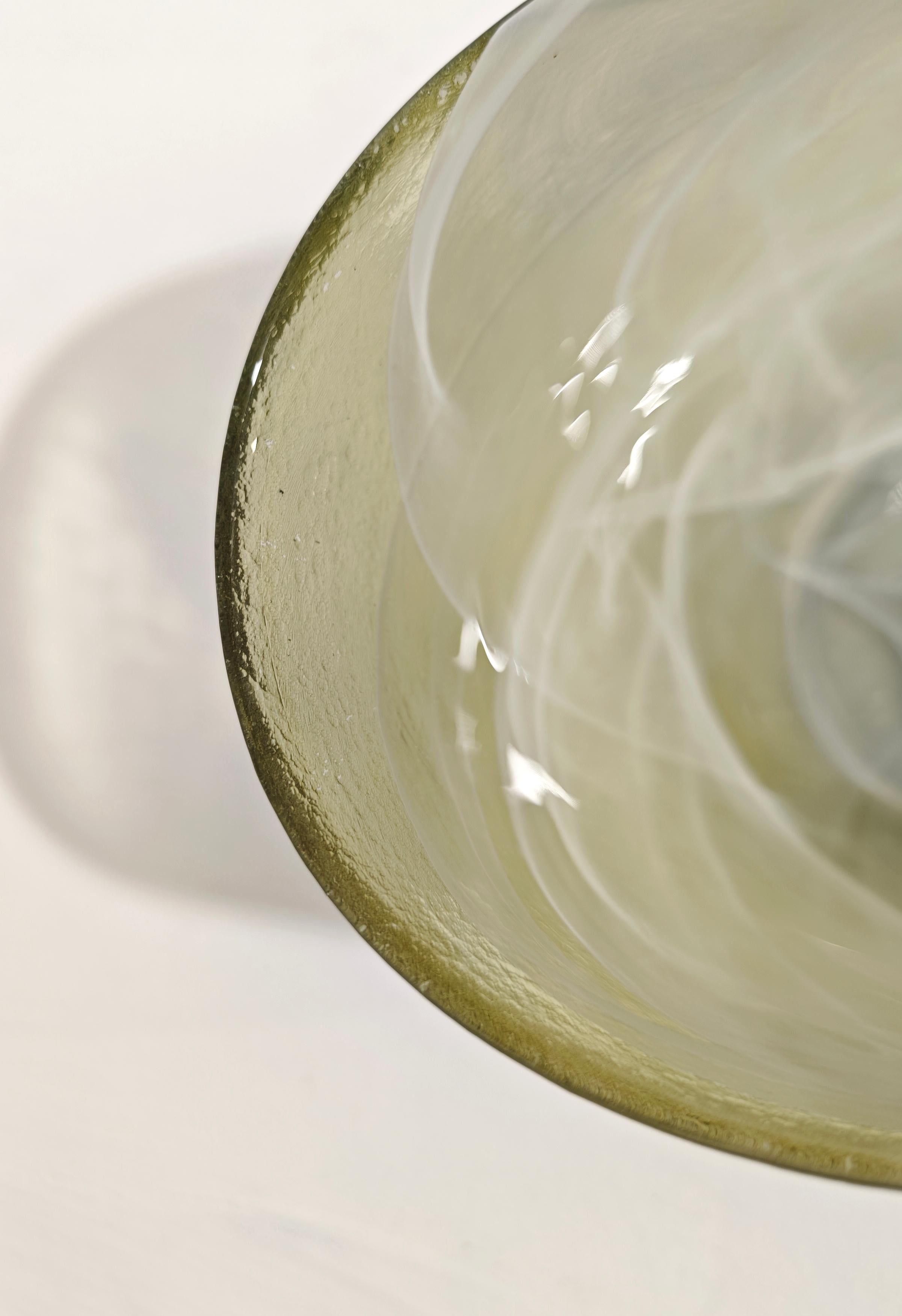 Vetro di Murano Centrotavola in vetro di Murano di metà secolo moderno Design italiano anni '80 in vendita
