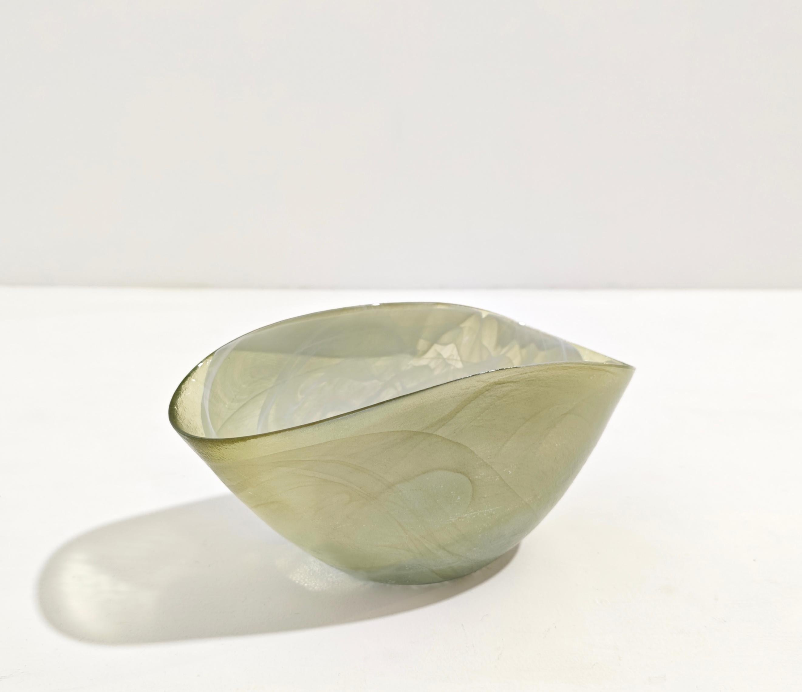 Centrotavola in vetro di Murano di metà secolo moderno Design italiano anni '80 in vendita 1