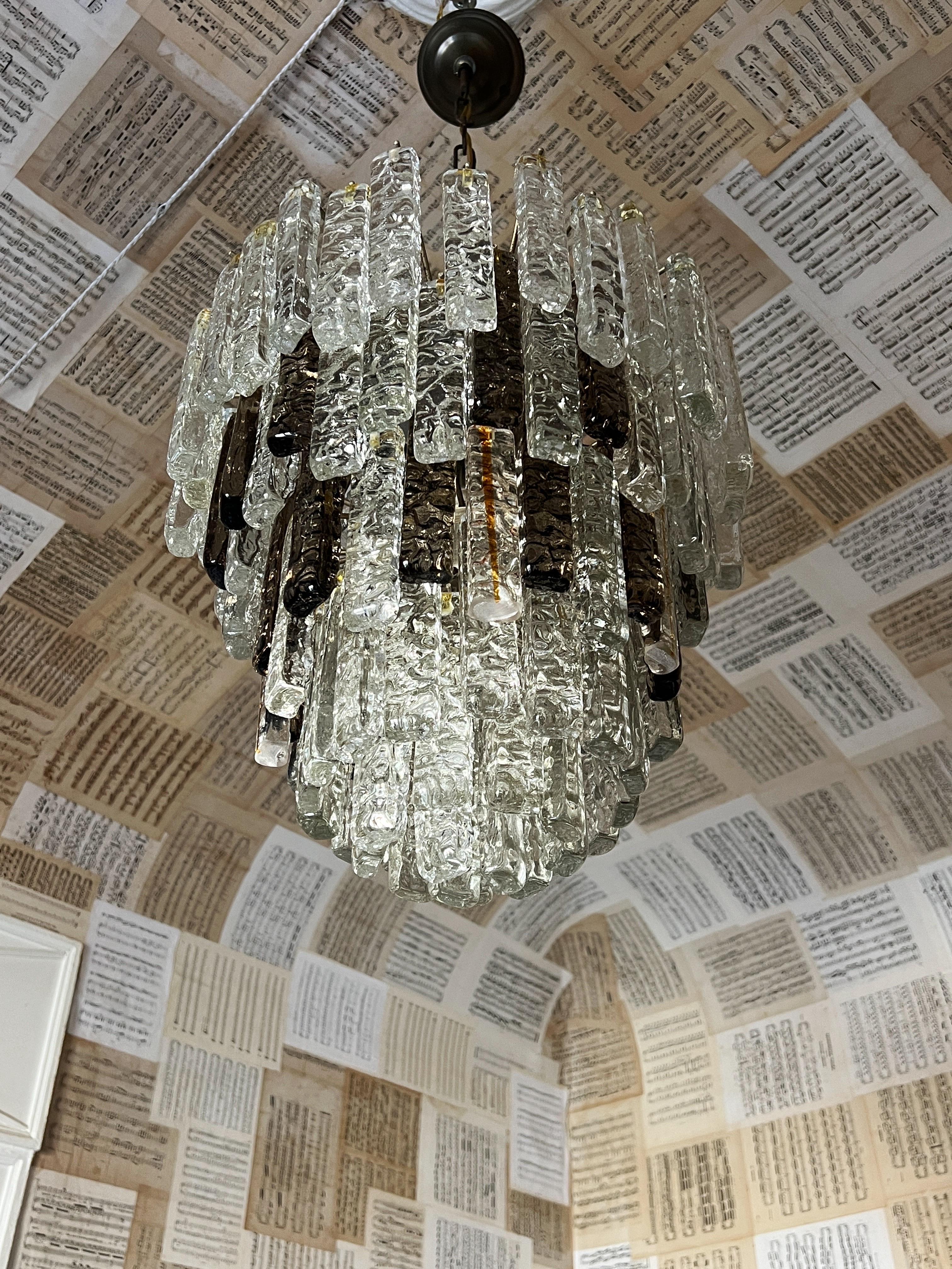 Mid century modern Murano glass chandelier by Toni Zuccheri, 1970 For Sale 1