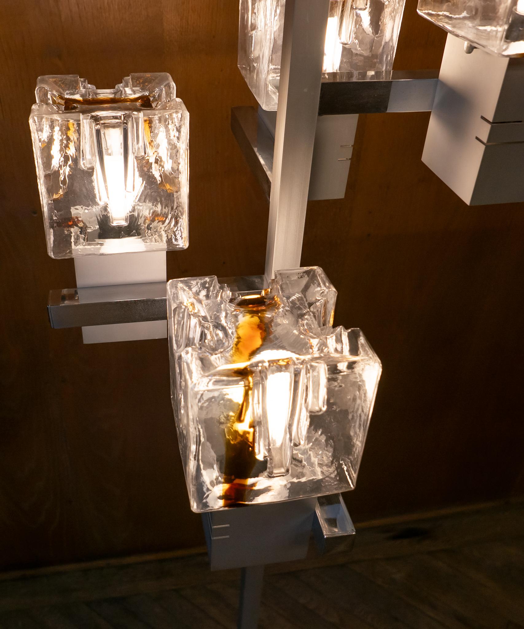 Moderne Murano-Glas-Chrom-Stehlampe aus der Mitte des Jahrhunderts von T. Zuccheri, Italien 1970er Jahre im Zustand „Gut“ im Angebot in Vienna, AT