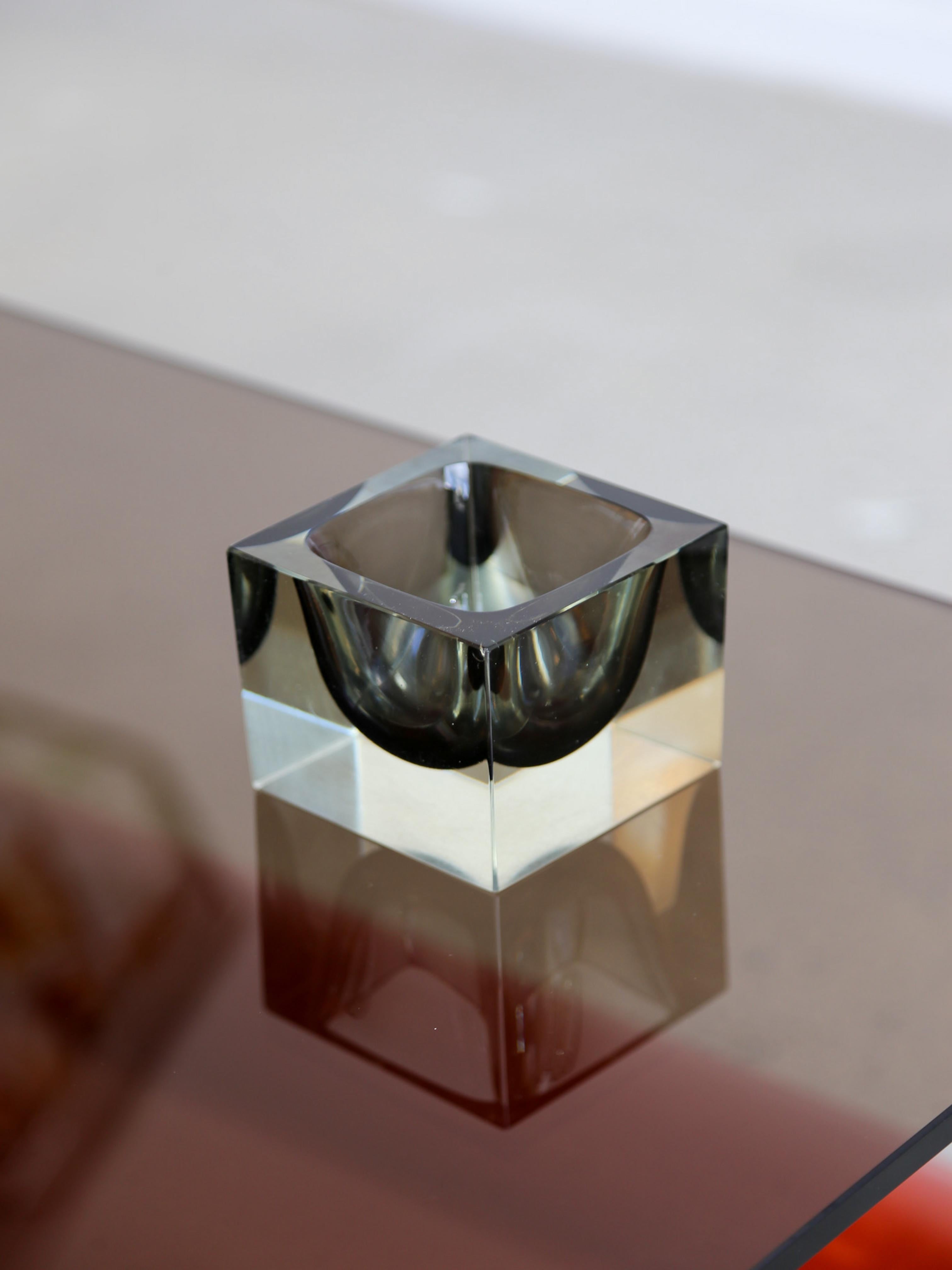 Cube de verre Murano de The Moderns Modern en vente 5