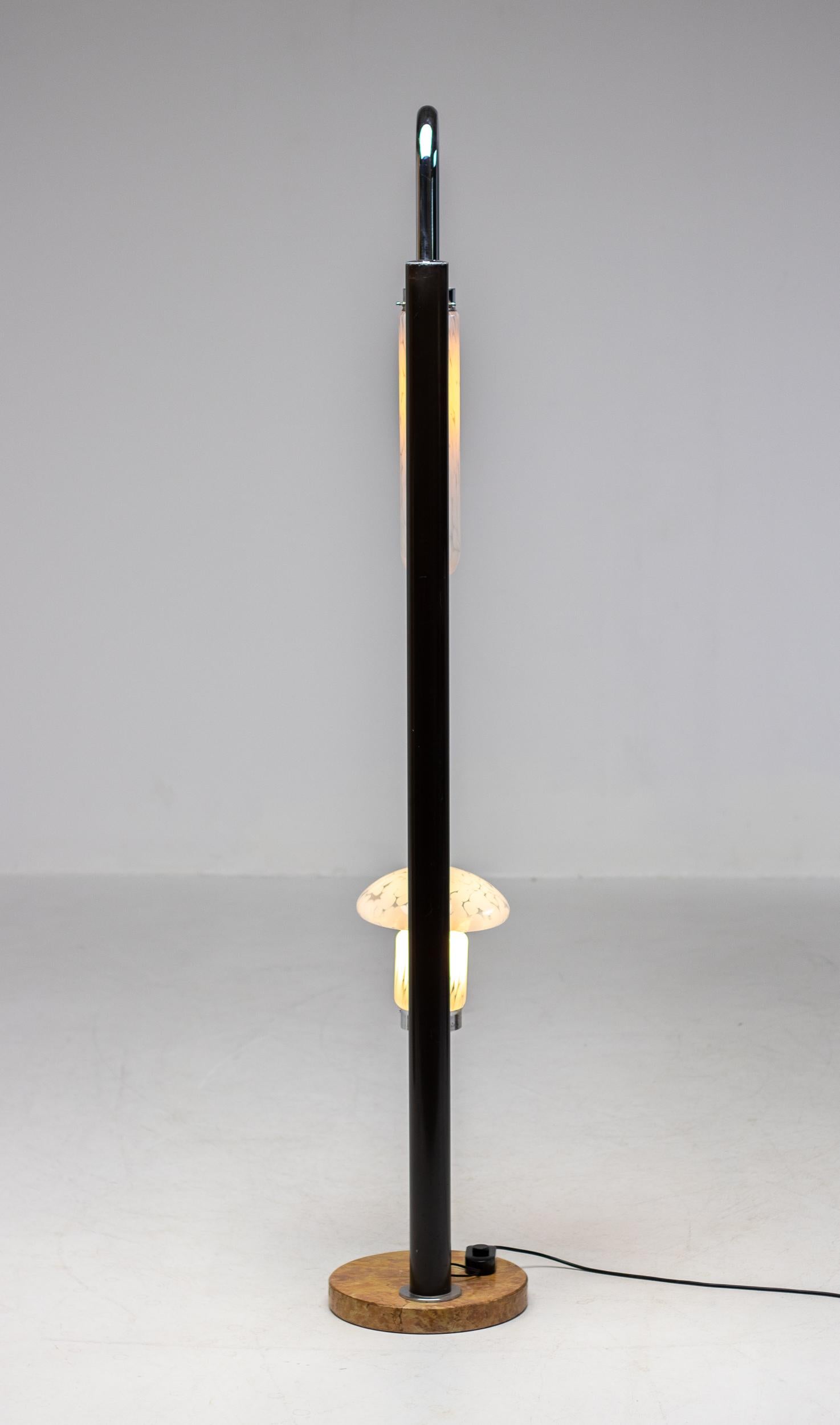 Acier Lampadaire en verre de Murano moderne du milieu du siècle dernier par Carlo Nason pour Mazzega en vente
