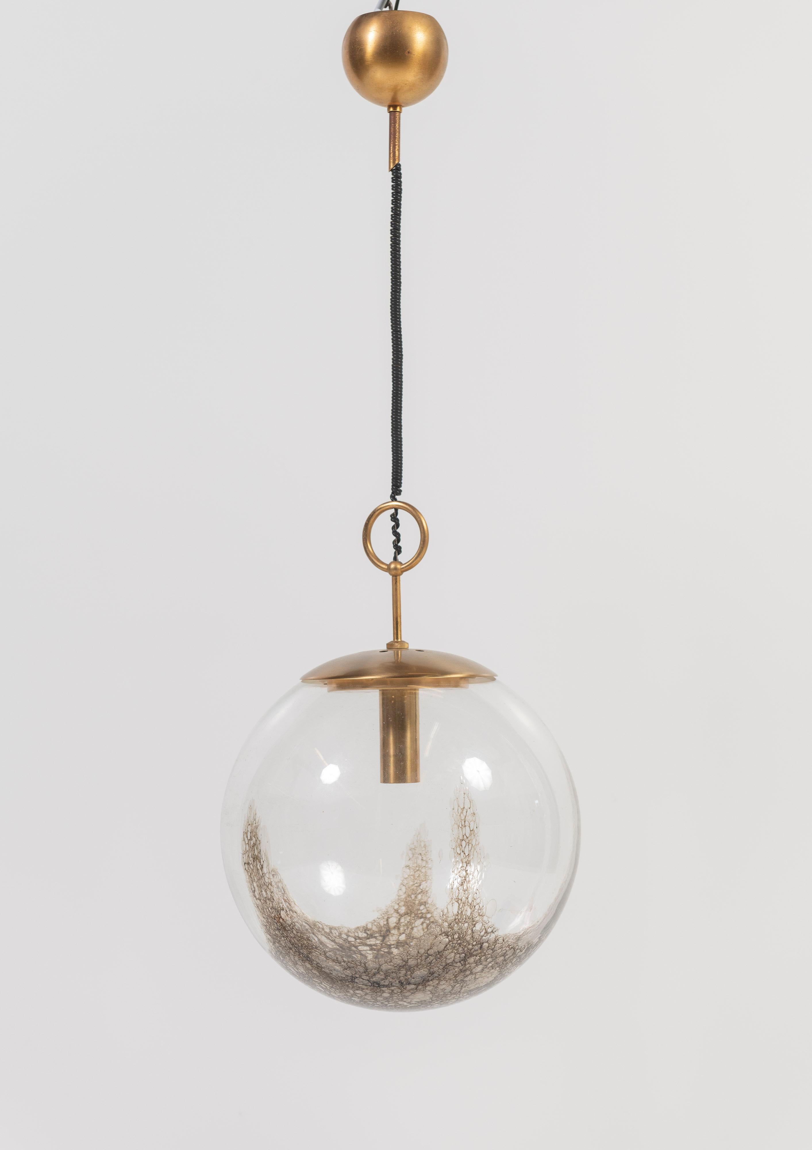 Mid-Century Modern Murano Glass Globe Pendant, Carlo Nason for Mazzega In Good Condition For Sale In San Francisco, CA