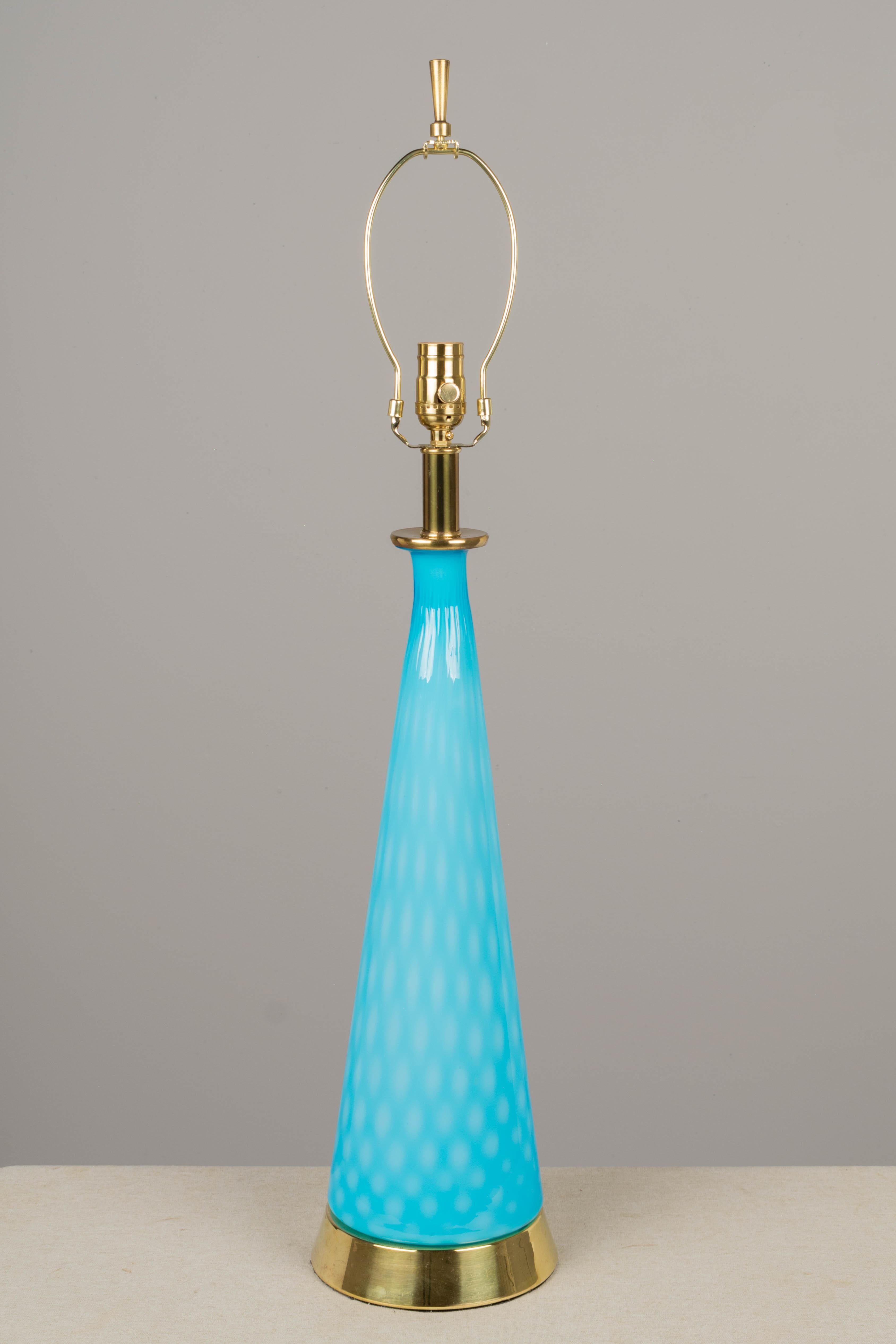 Mid-Century Modern Lampe en verre de Murano mi-siècle moderne en vente