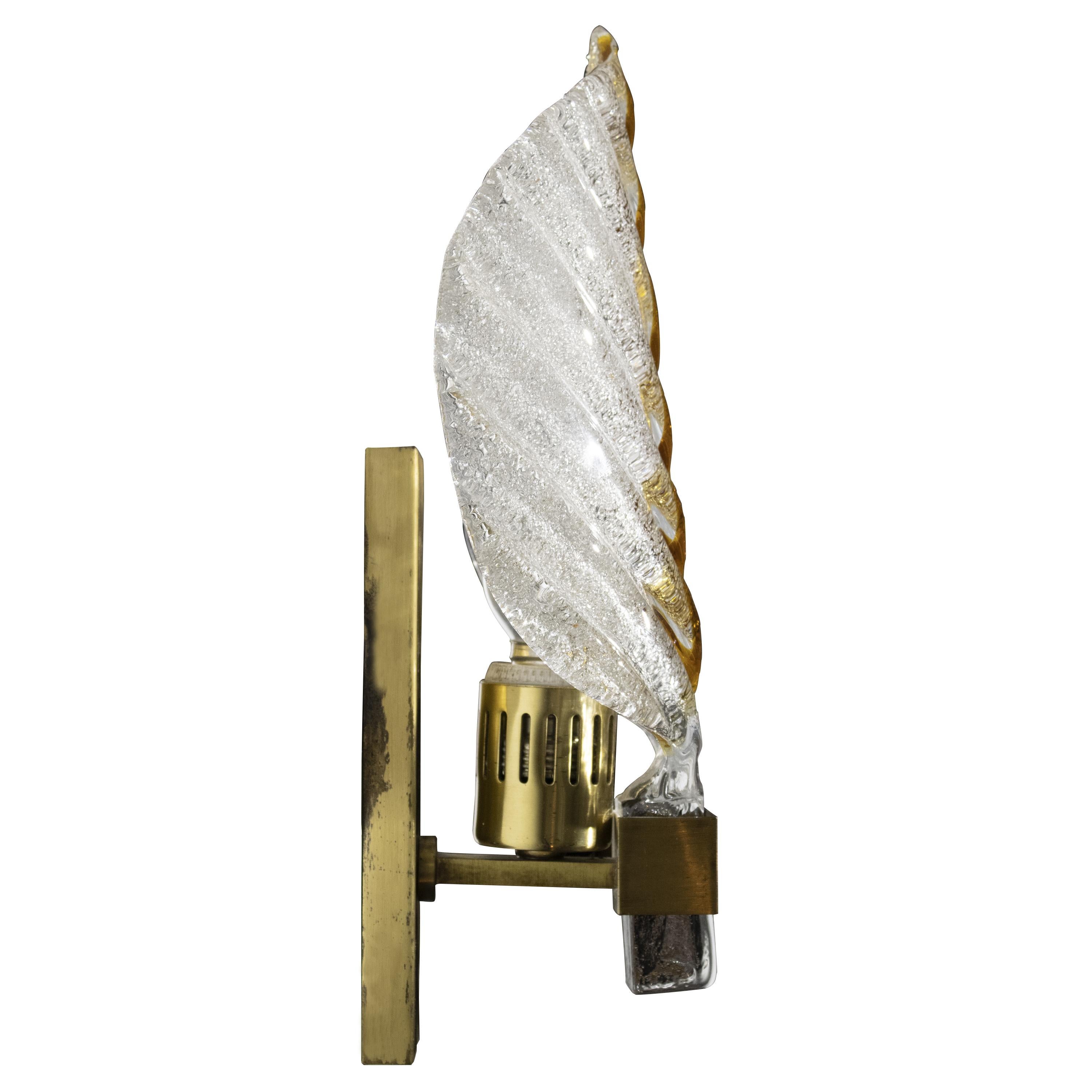Hand-Crafted Mid-Century Modern Murano Glass Leaf-shape Wall Lamp, Italia, 1960   For Sale