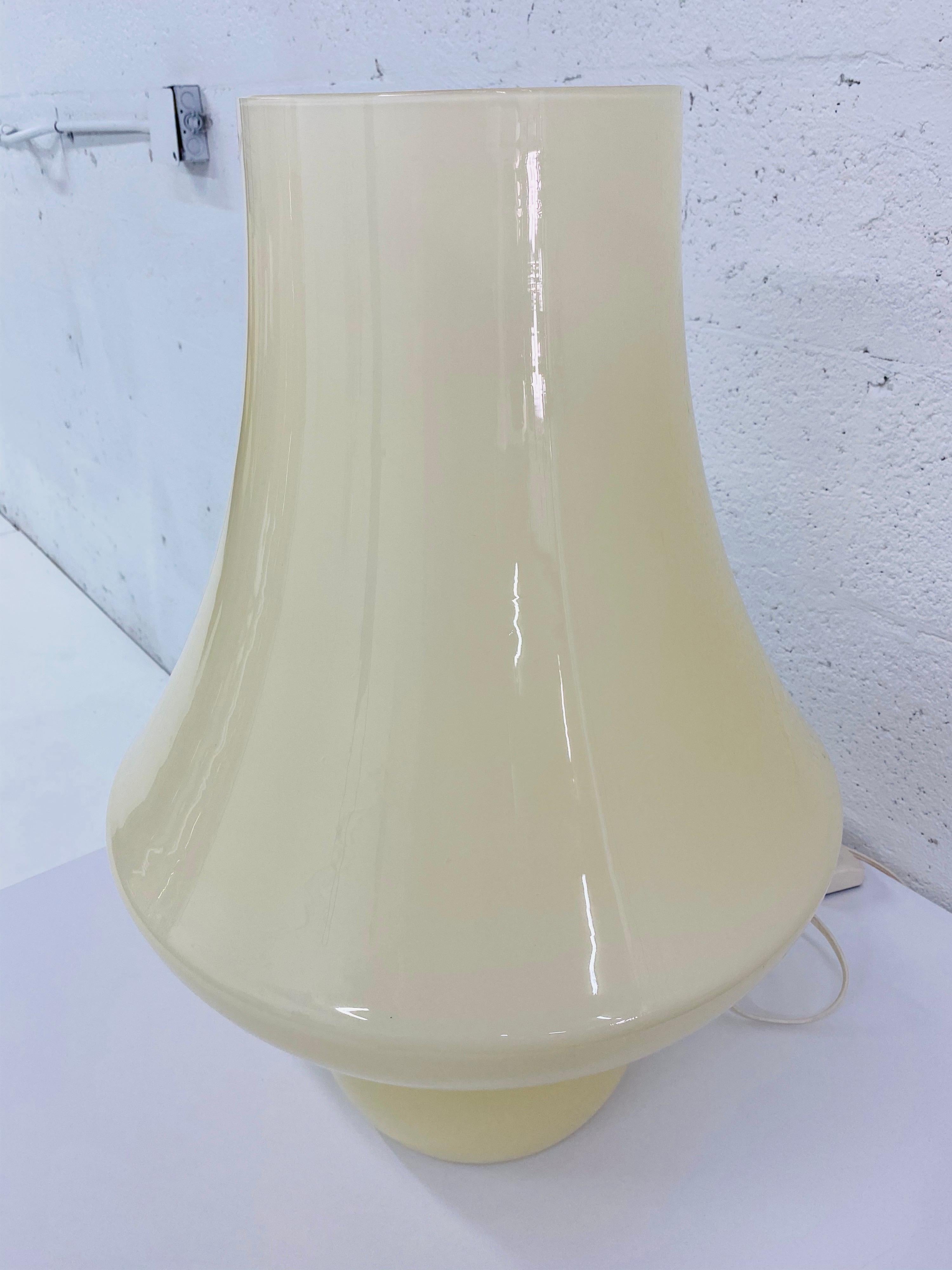 Late 20th Century Mid-Century Modern Murano Glass Mushroom Table Lamp
