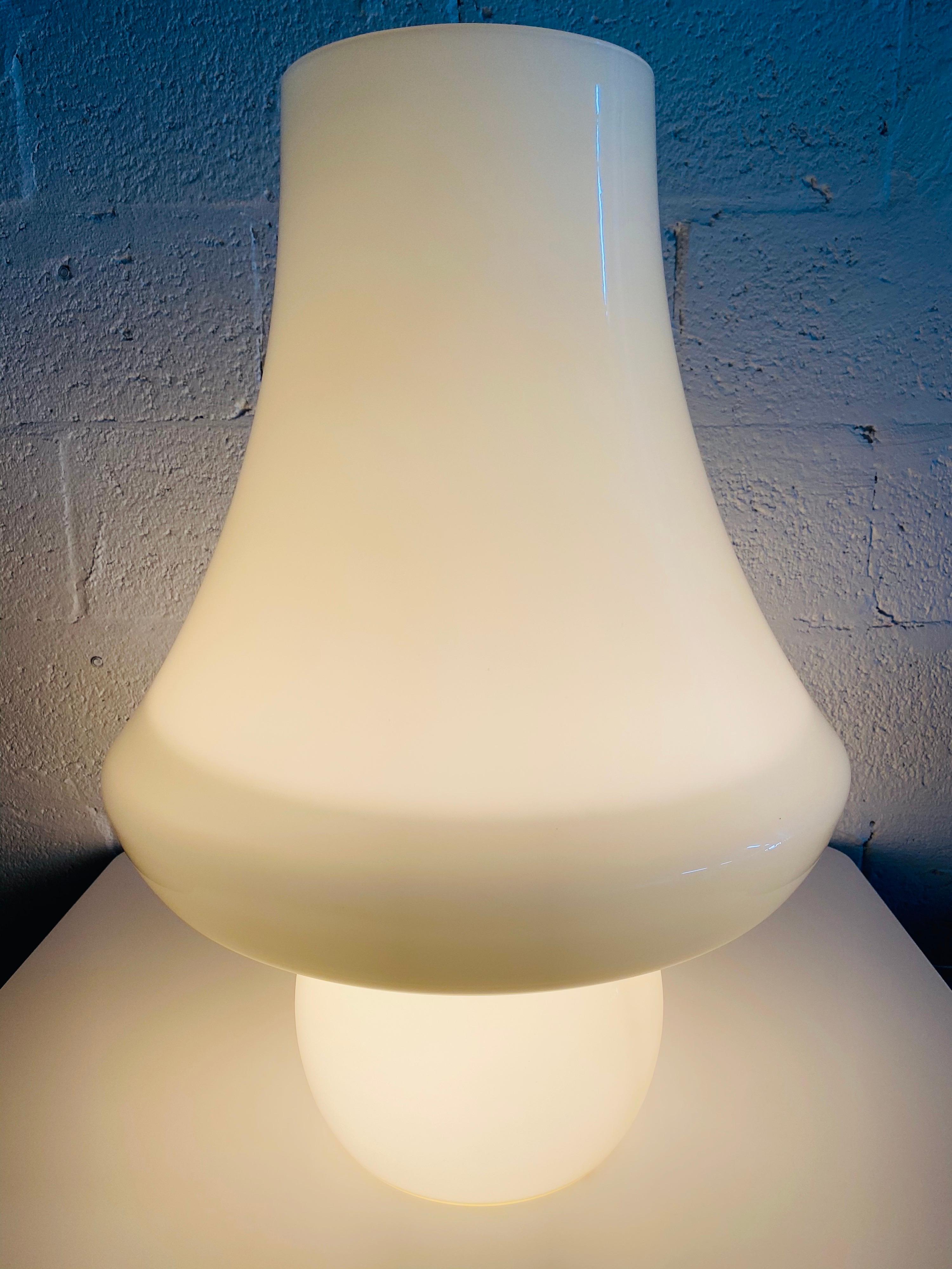 Mid-Century Modern Murano Glass Mushroom Table Lamp 2