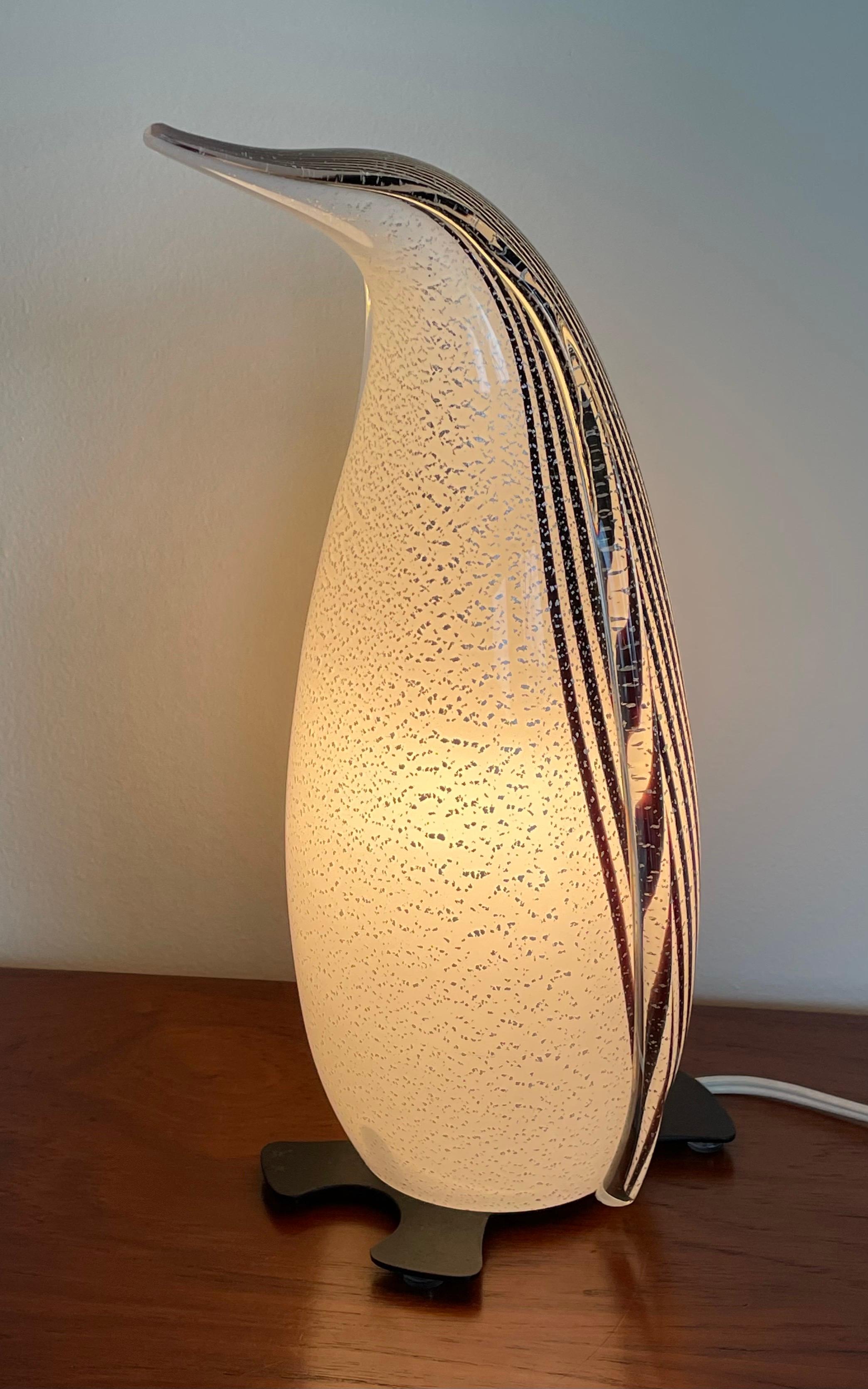Very cool Mid Century Murano glass Penguin table lamp by Modaluce, Italy.