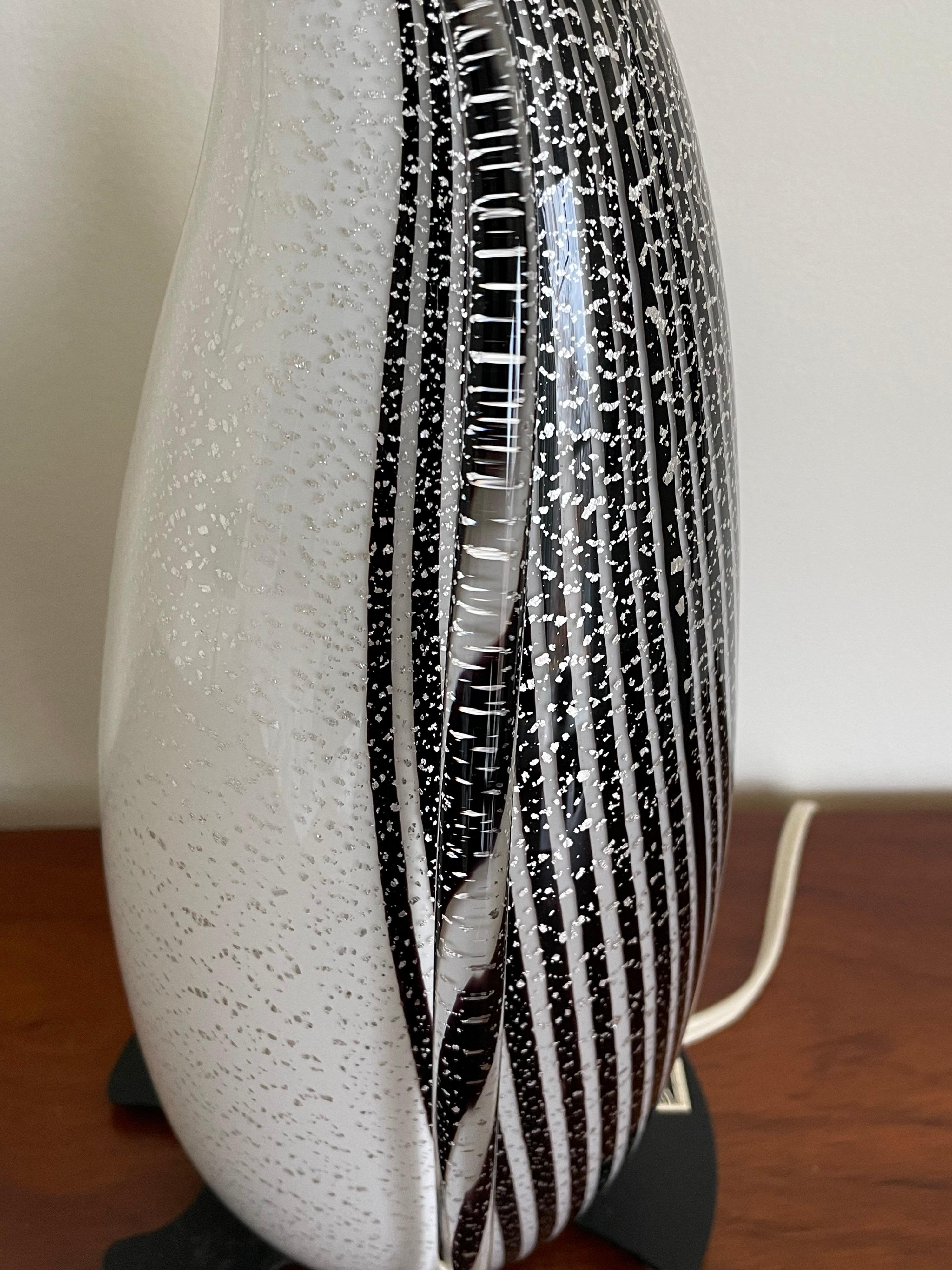 Mid Century Modern Murano Glass Penguin Table Lamp by Modaluce, Italy 1