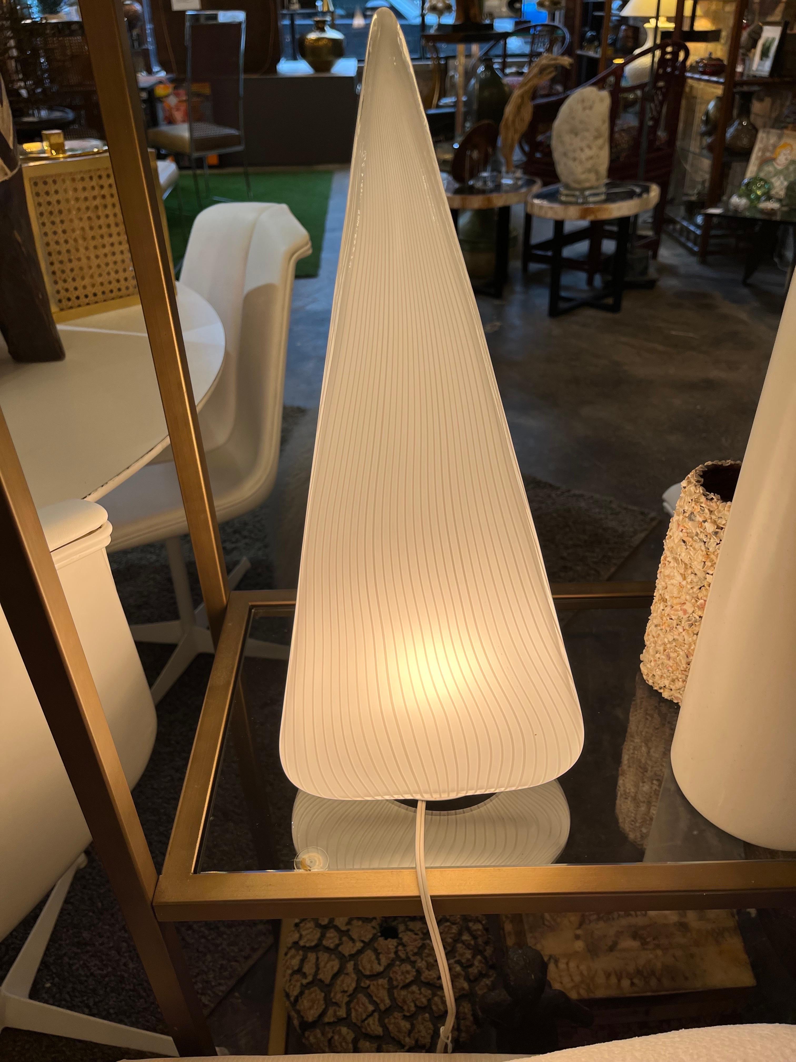 Mid-Century Modern Murano glass pyramid table lamp by Vierti 1