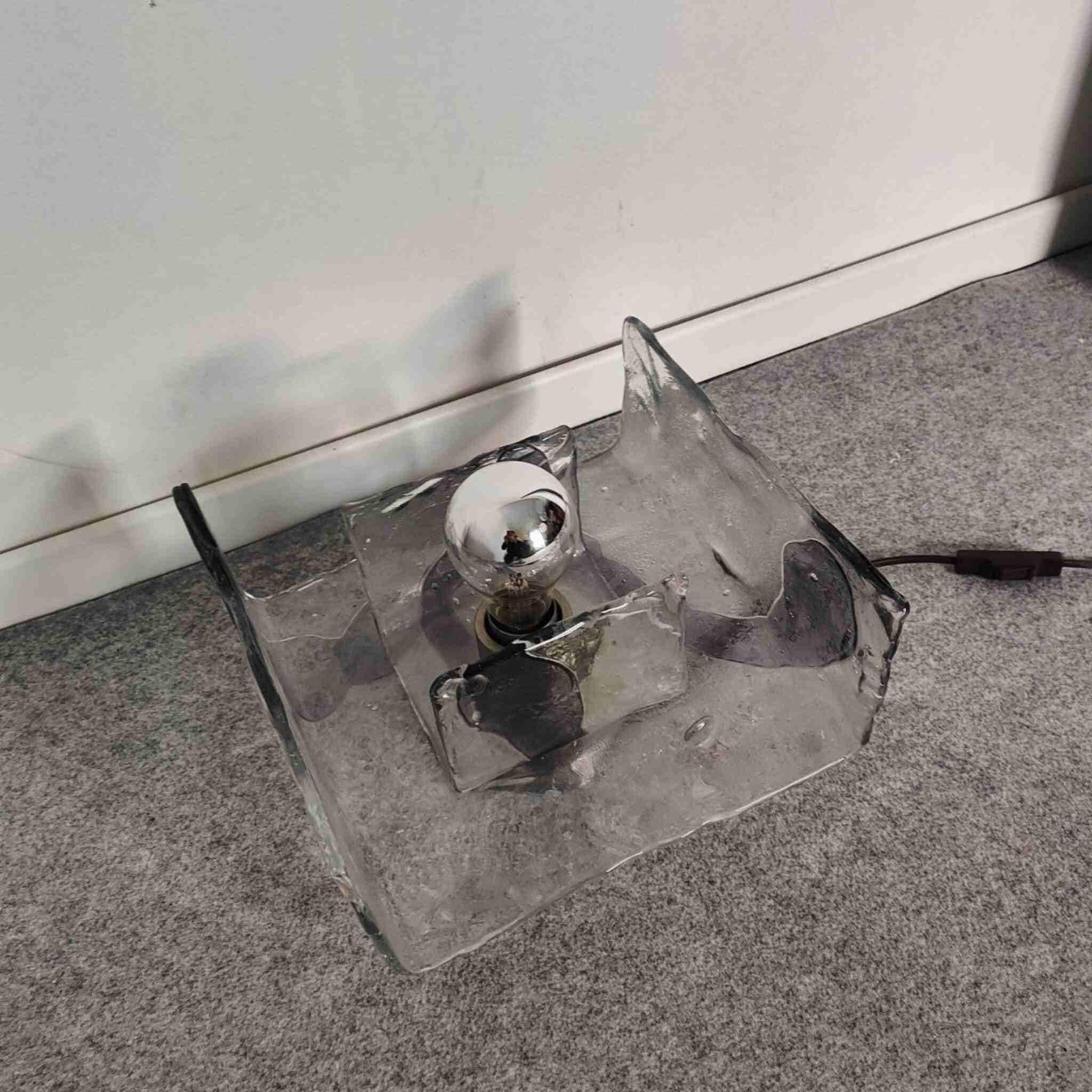 Lámpara de sobremesa de cristal de Murano moderno de mediados de siglo de Mazzega, Italia, años 70 Metal en venta