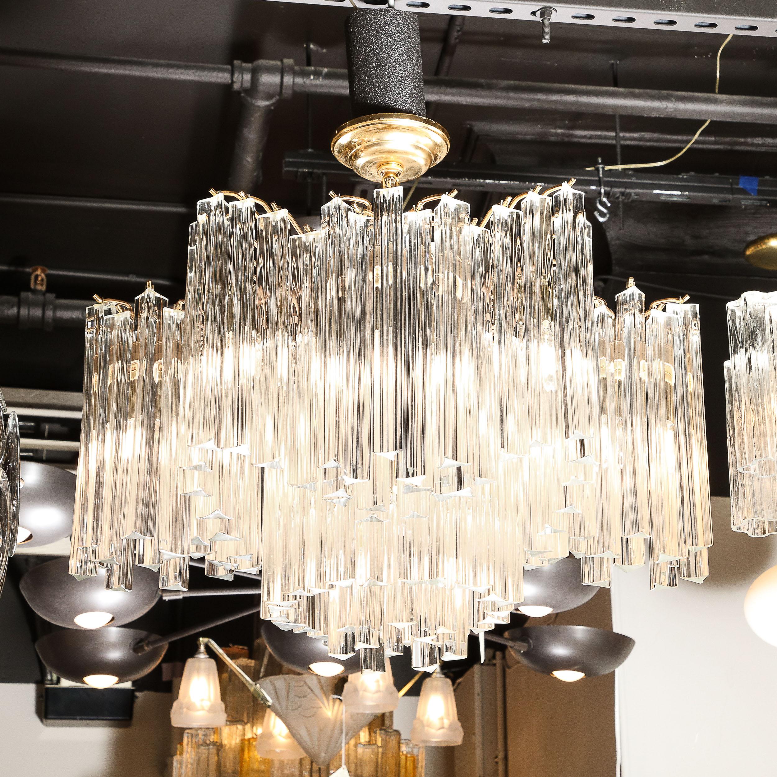 Mid-Century moderno Lampadario Triedre in vetro di Murano moderno di metà secolo con finiture in ottone