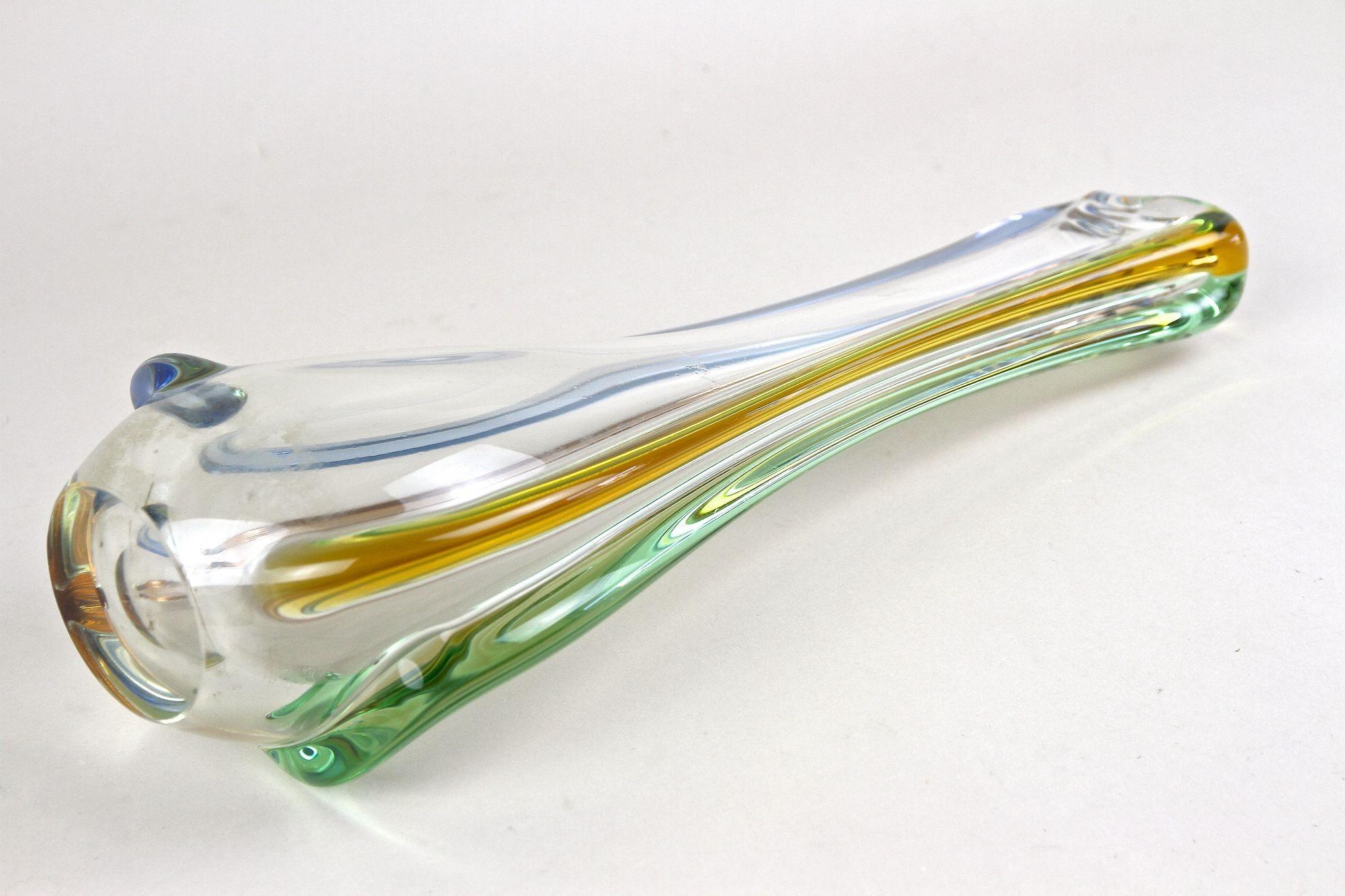 Mid Century Modern Murano Glass Vase by Sommerso Murano, Italy circa 1960 For Sale 6