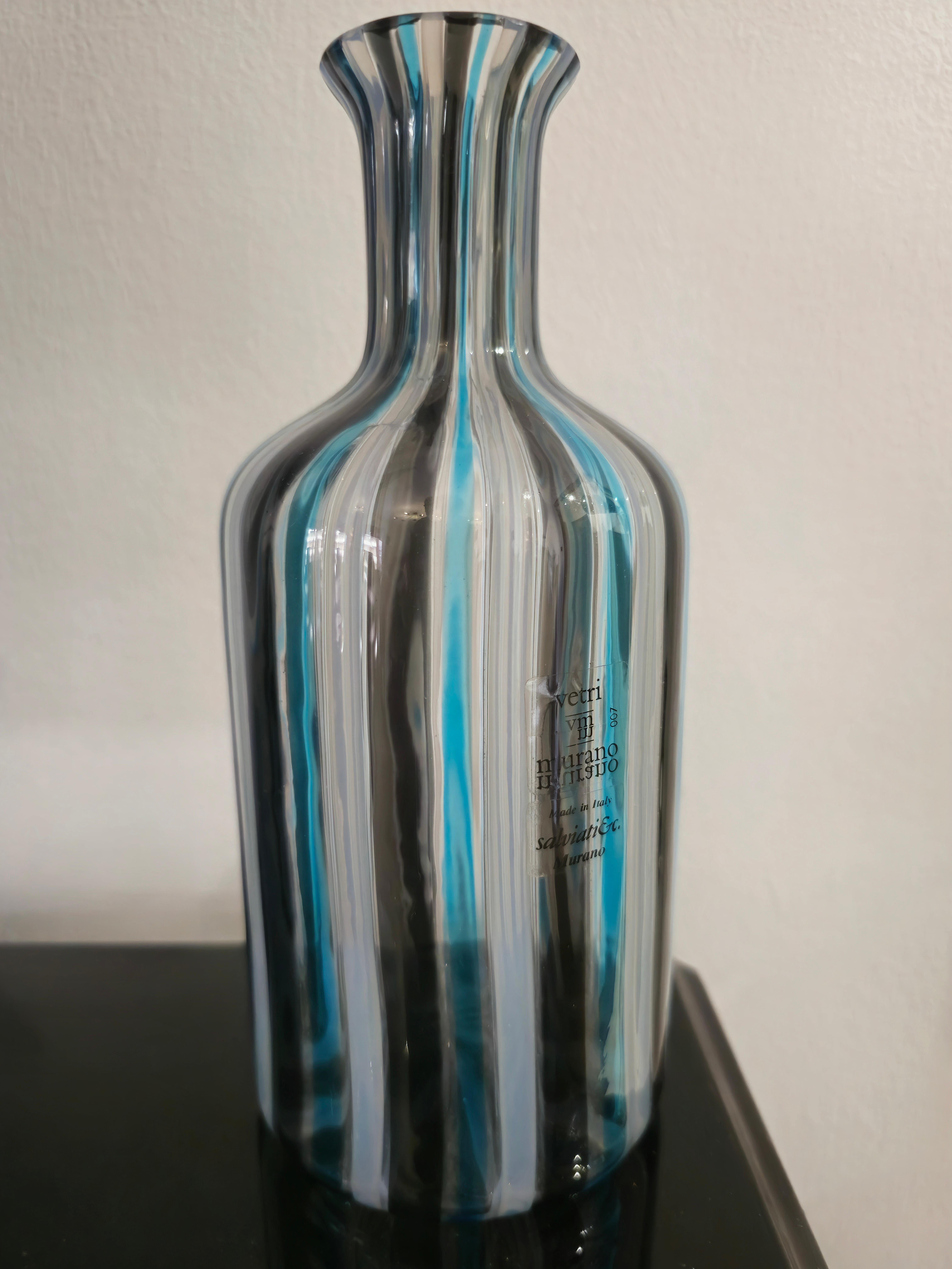 Mid-Century moderno Vaso in vetro di Murano di metà secolo, multicolore, di Salviati & C. Design Italia anni 80/90 in vendita