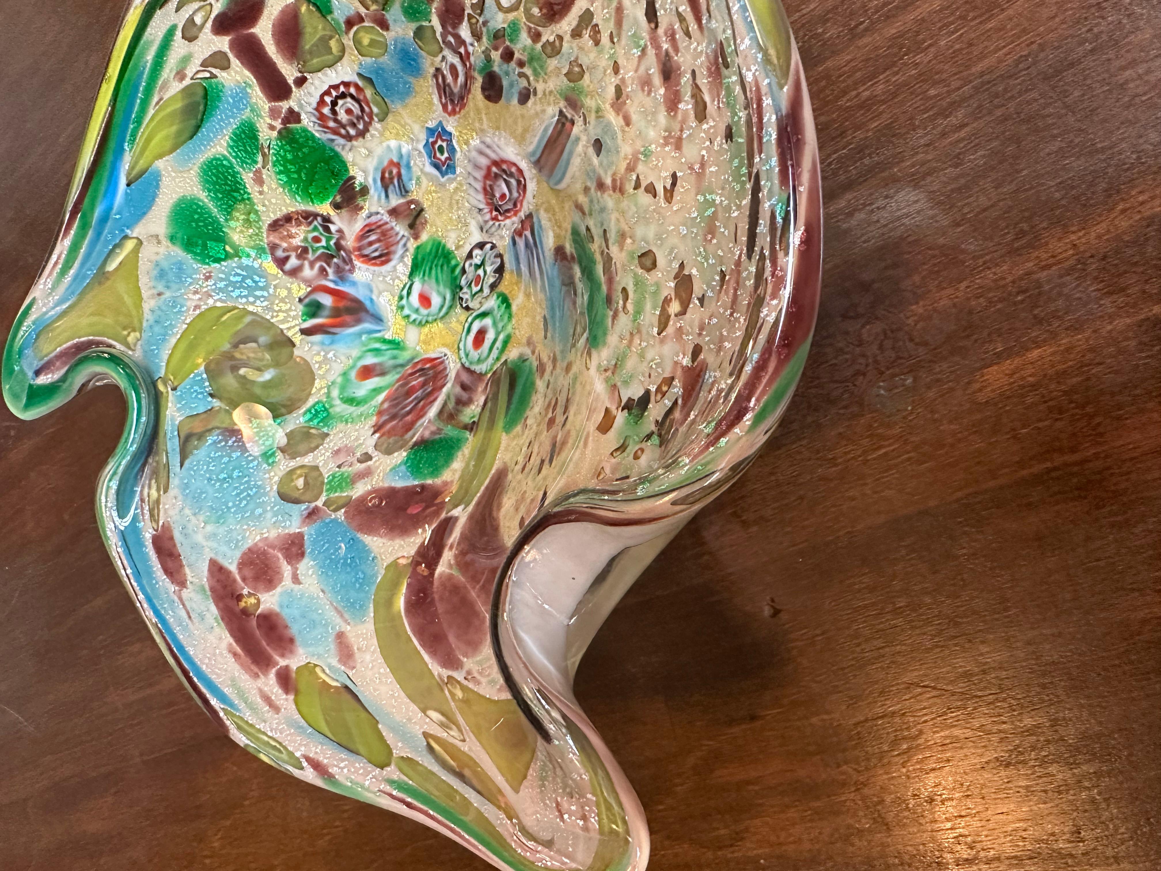 Aschenbecherschale aus italienischem Murano-Kunstglas aus der Mitte des Jahrhunderts (Moderne der Mitte des Jahrhunderts) im Angebot
