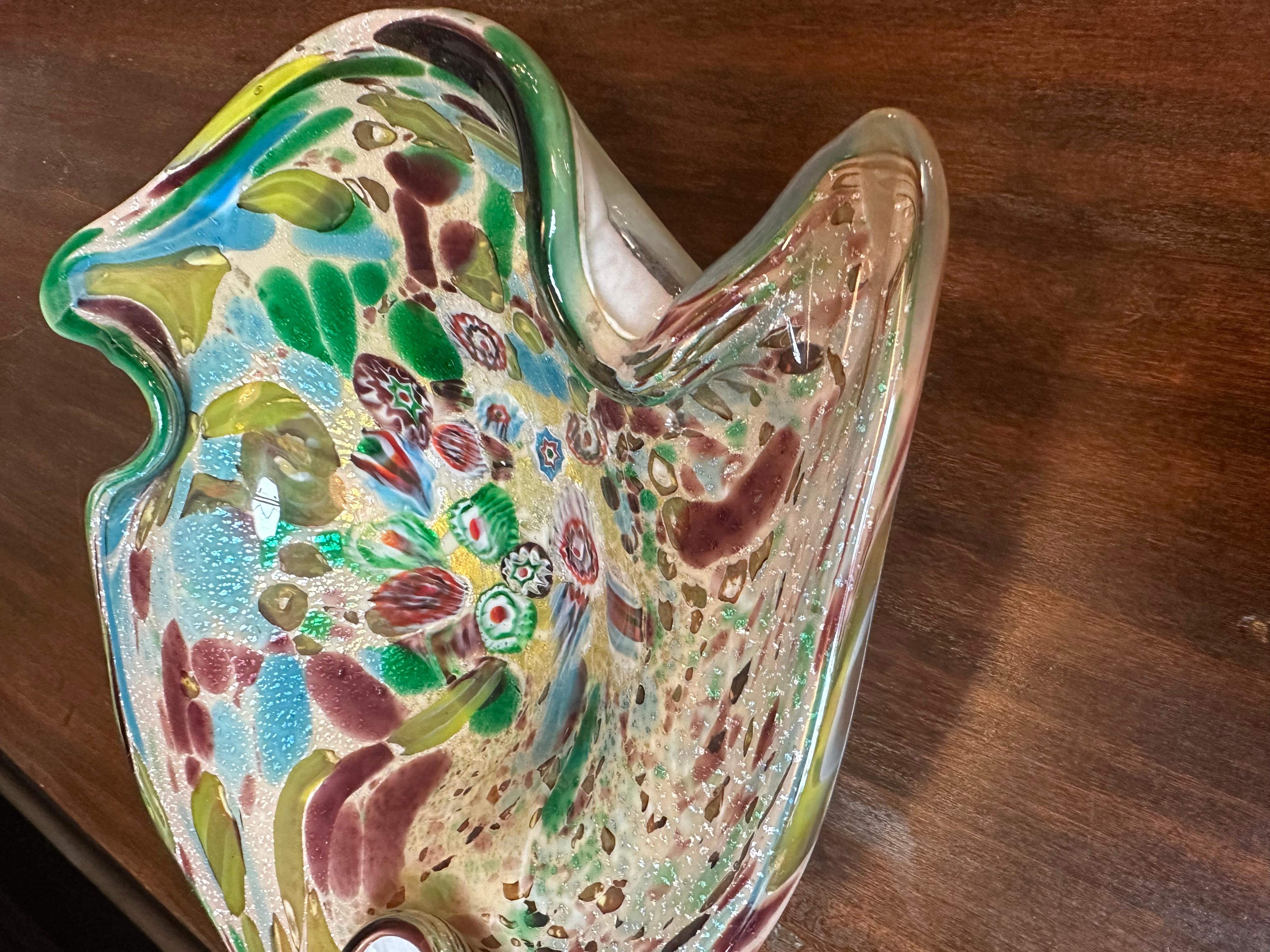 Mid-Century Modern Murano Italian Art Glass Ashtray Bowl In Good Condition For Sale In Chicago, IL