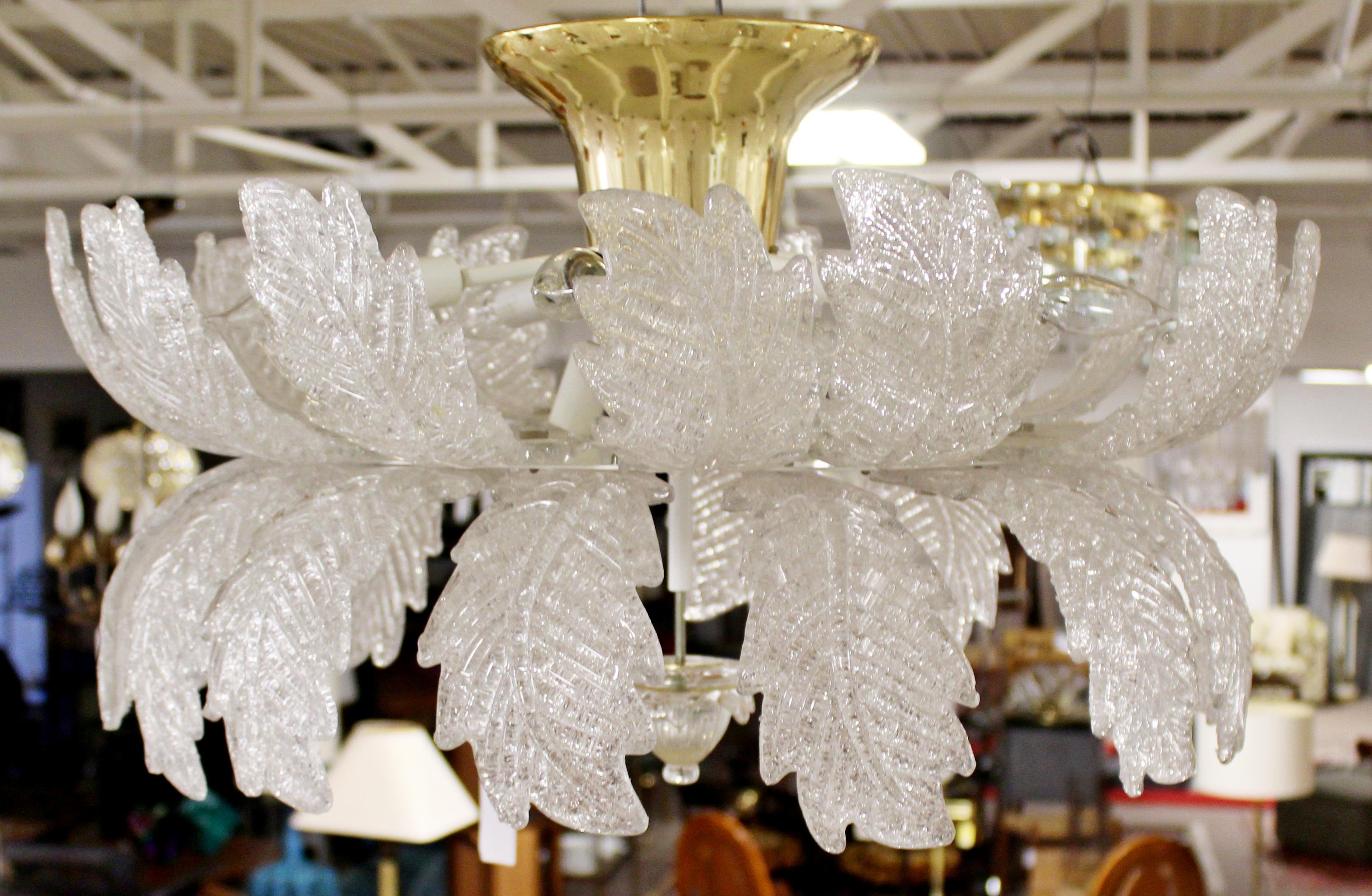 Mid-Century Modern Murano Italy Hand Blown Leaf Glass Fixture Chandelier, 1970s In Good Condition In Keego Harbor, MI